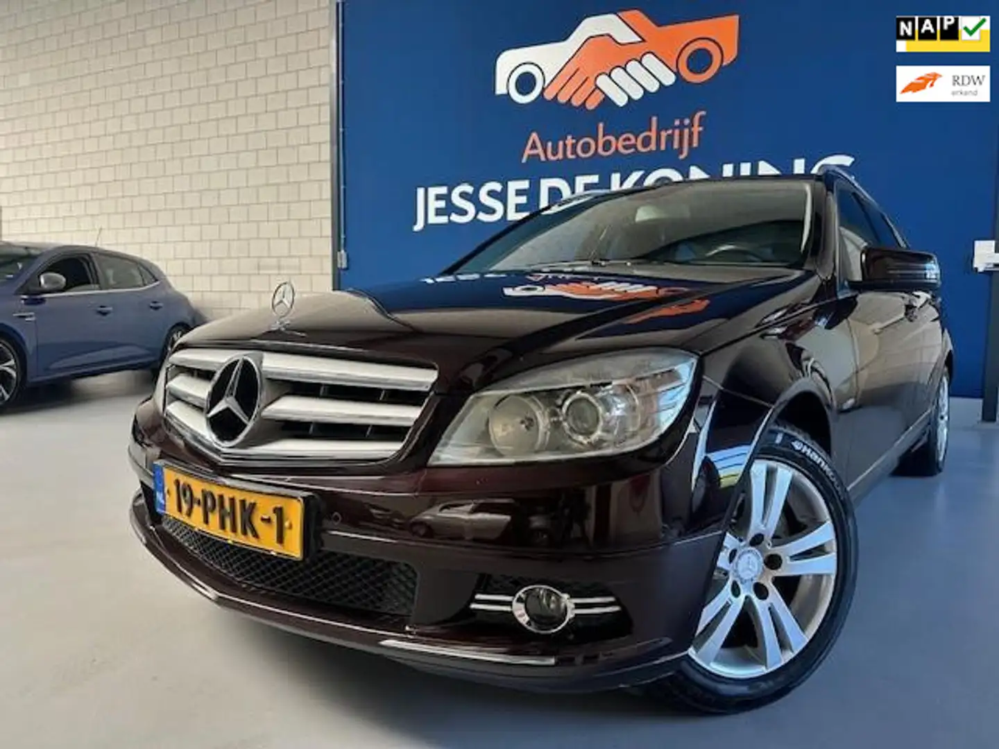 Mercedes-Benz C 180 Estate CGI BlueEFFICIENCY Business Class Avantgard Braun - 1