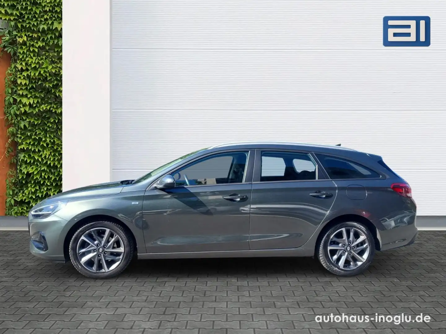 Hyundai i30 1.5 T-GDI DCT*160PS*Navi*LED*RKam*Shz* Grau - 2