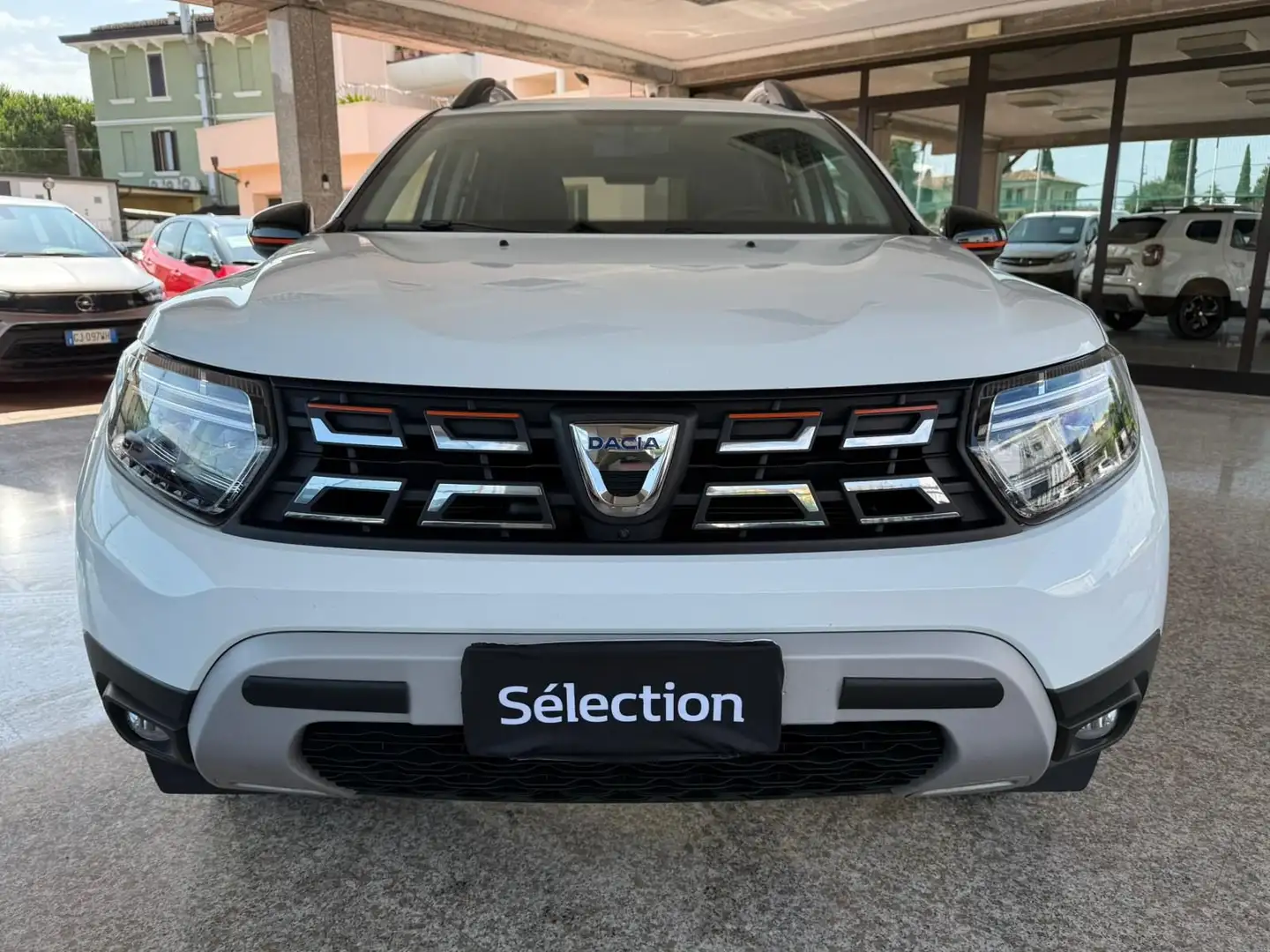 Dacia Duster 1.5 Blue dCi 115CV 4X4 Extreme Weiß - 2