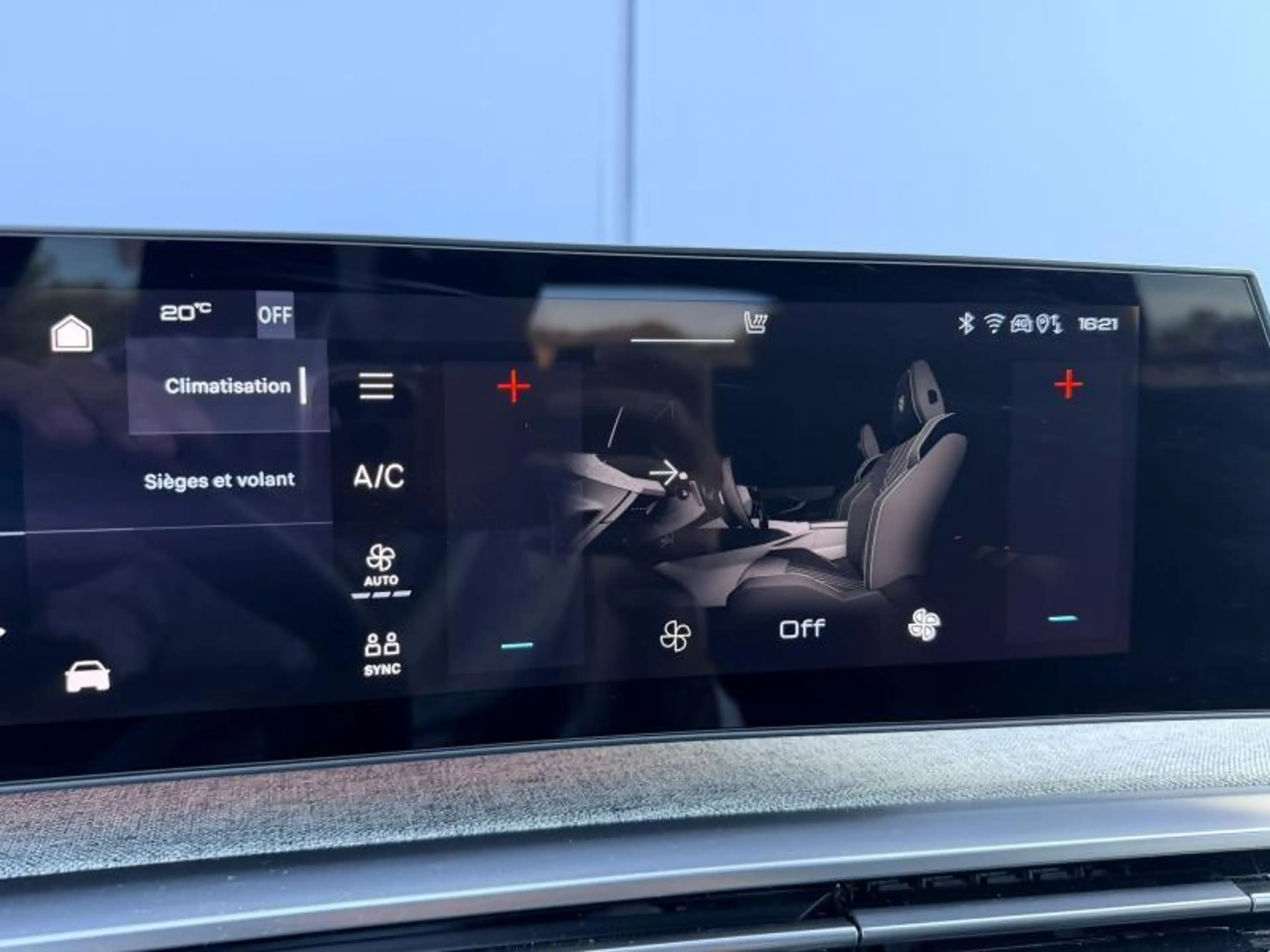 Peugeot 3008 GT / MHEV / E-DSC6 / 136ch — photo 13