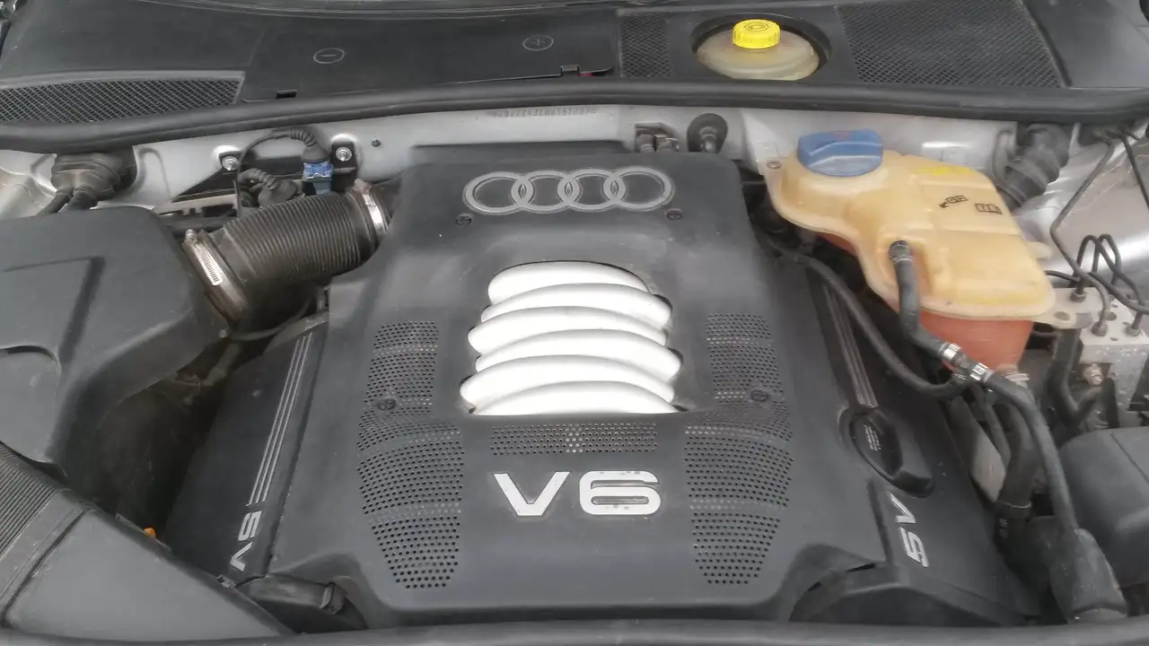 Audi A6 Avant 2.8 quattro, foto 1