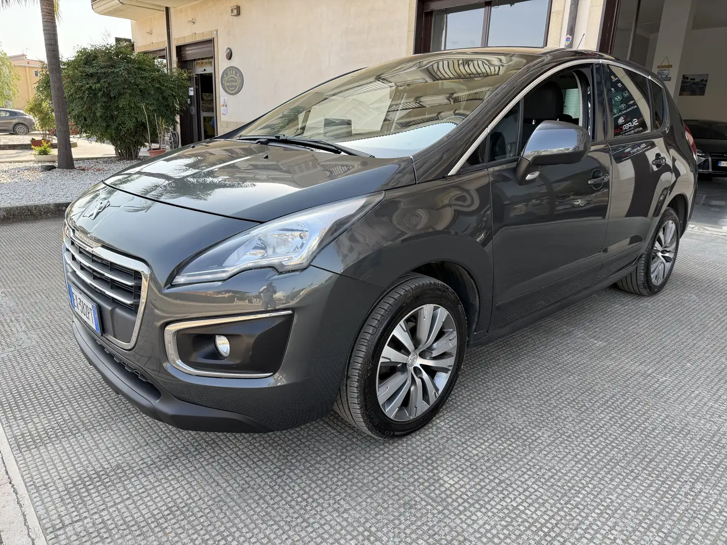 Peugeot 3008 1.6 hdi 8v Business 112cv robot - 1