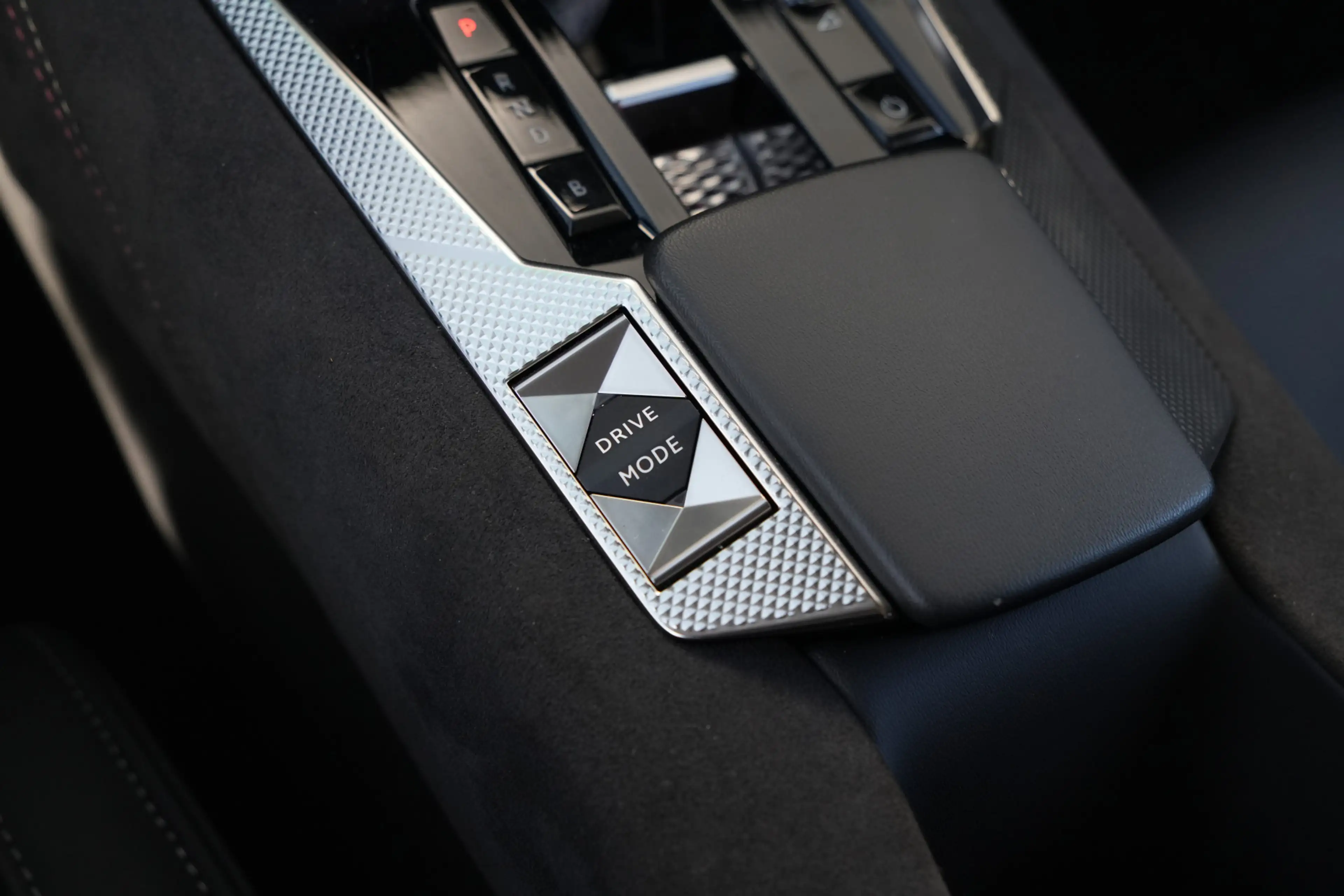 DS Automobiles DS 4 E-Tense Bastille+ Stoelverwarming/Koeling - Massag — photo 49