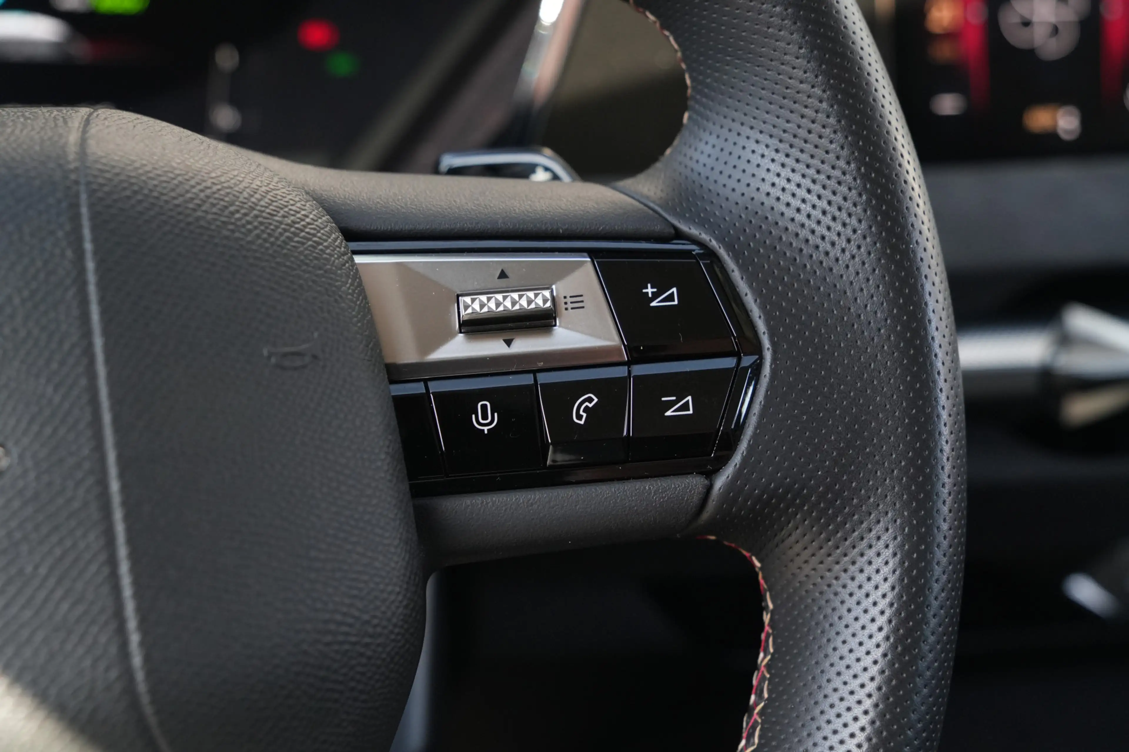 DS Automobiles DS 4 E-Tense Bastille+ Stoelverwarming/Koeling - Massag — photo 24