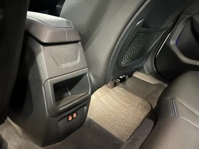 BMW 1 Series view 7