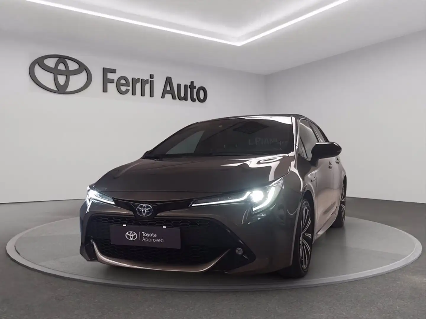 Toyota Corolla 1.8h style cvt Schwarz - 1