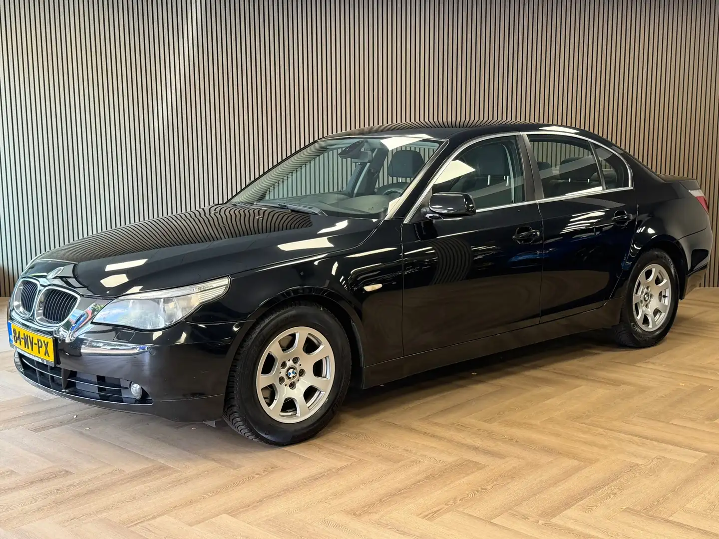 BMW 530 5-serie 530i Executive AUTOMAAT AIRCO ELEC STOELEN Zwart - 1