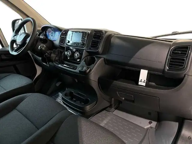 Peugeot Boxer view 15