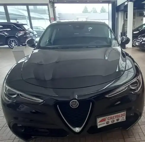 Alfa Romeo Stelvio 2.2 Turbodiesel 160 CV AT8 RWD Business