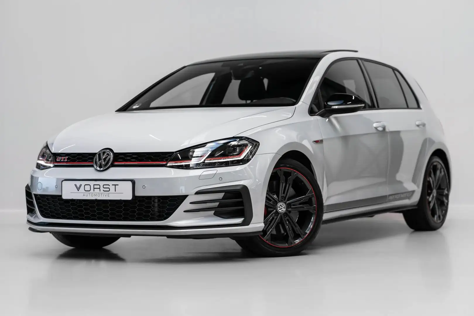 Volkswagen Golf GTI 2.0 TSI Performance Pano DSG Trekhaak Wit - 1