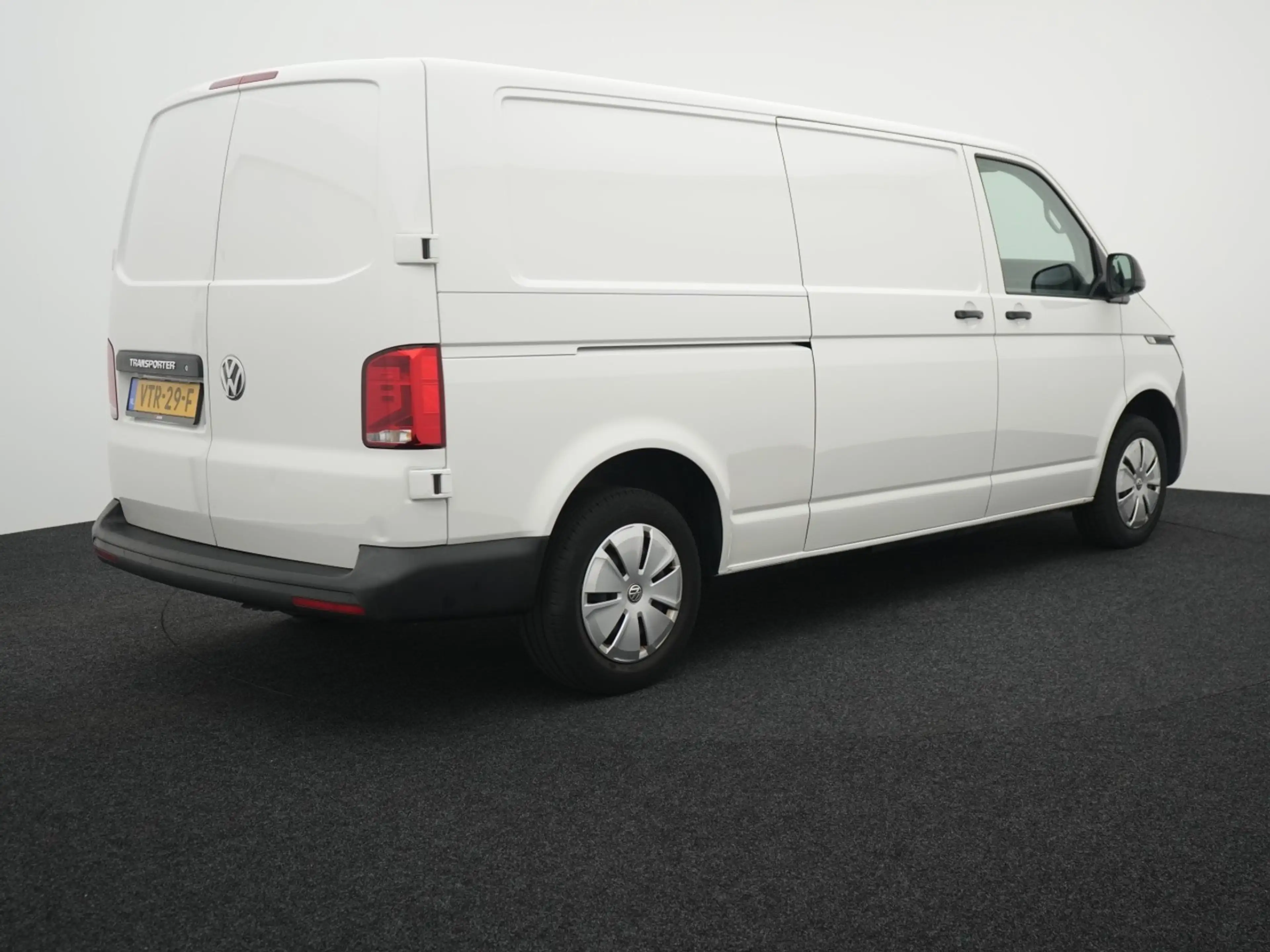 Volkswagen T6.1 Transporter 2.0 TDI L2H3 Bj 2023 Km 37.000 BPM VRIJ APK 07-202 — photo 15