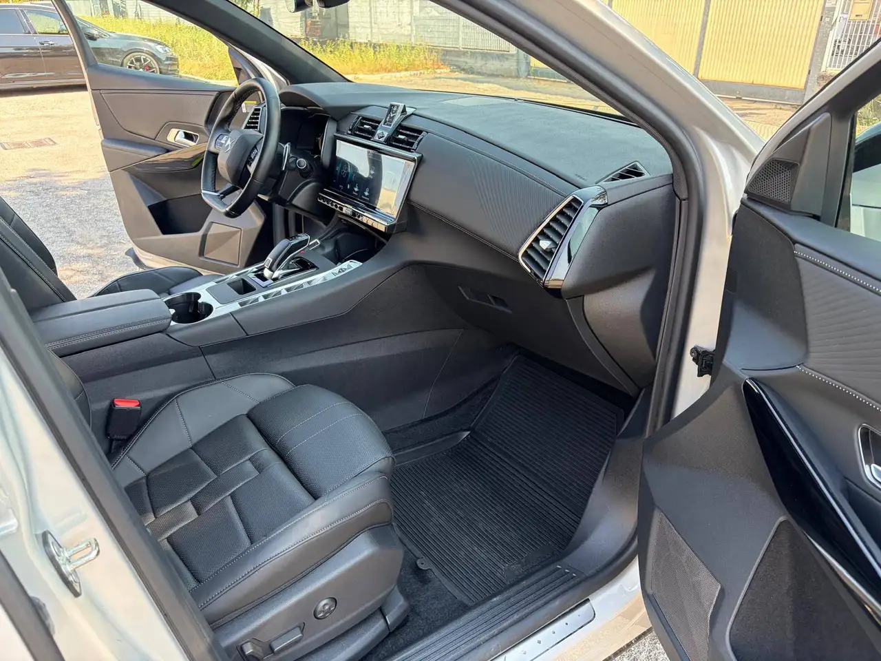 DS Automobiles DS 7 Crossback 2025 — фото 13