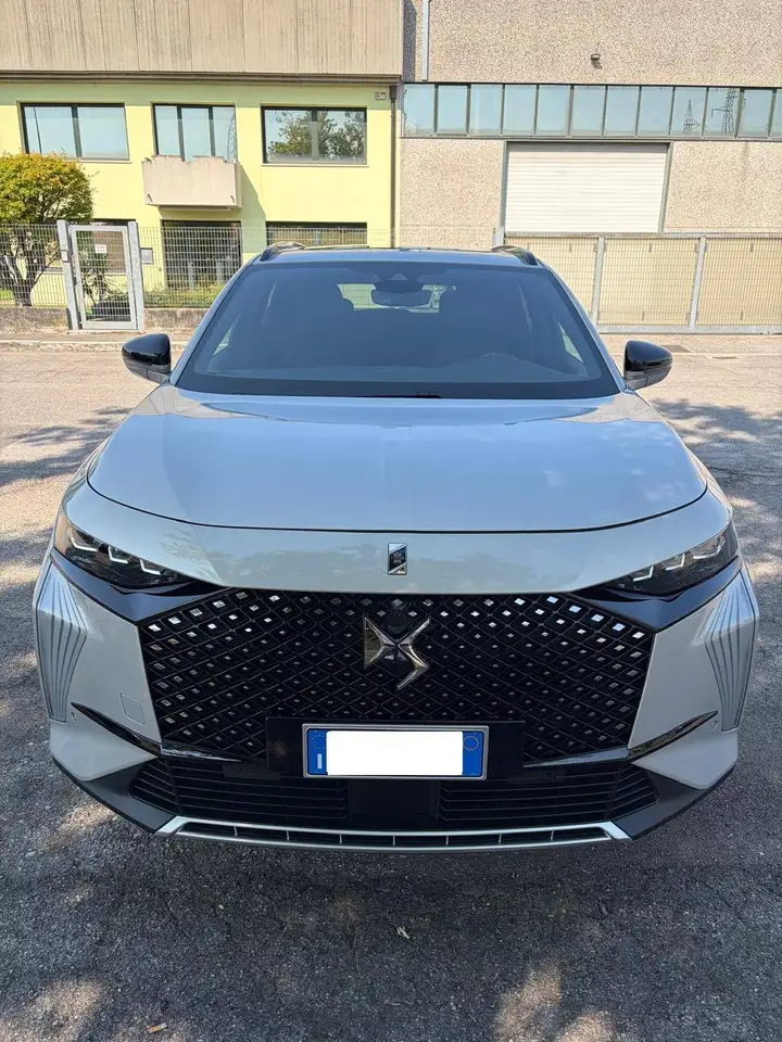 DS Automobiles DS 7 Crossback 2025
