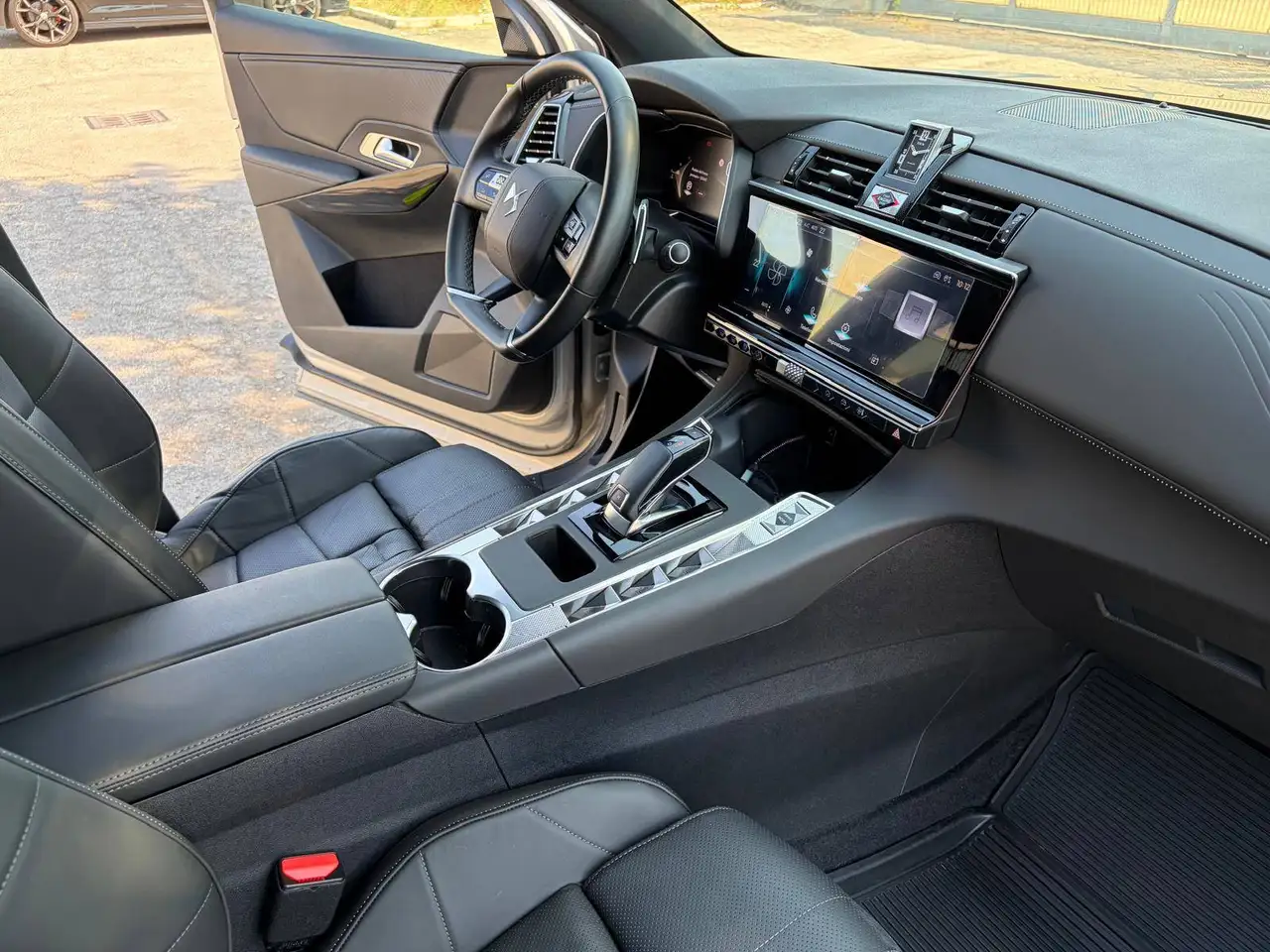 DS Automobiles DS 7 Crossback 2025 — фото 12