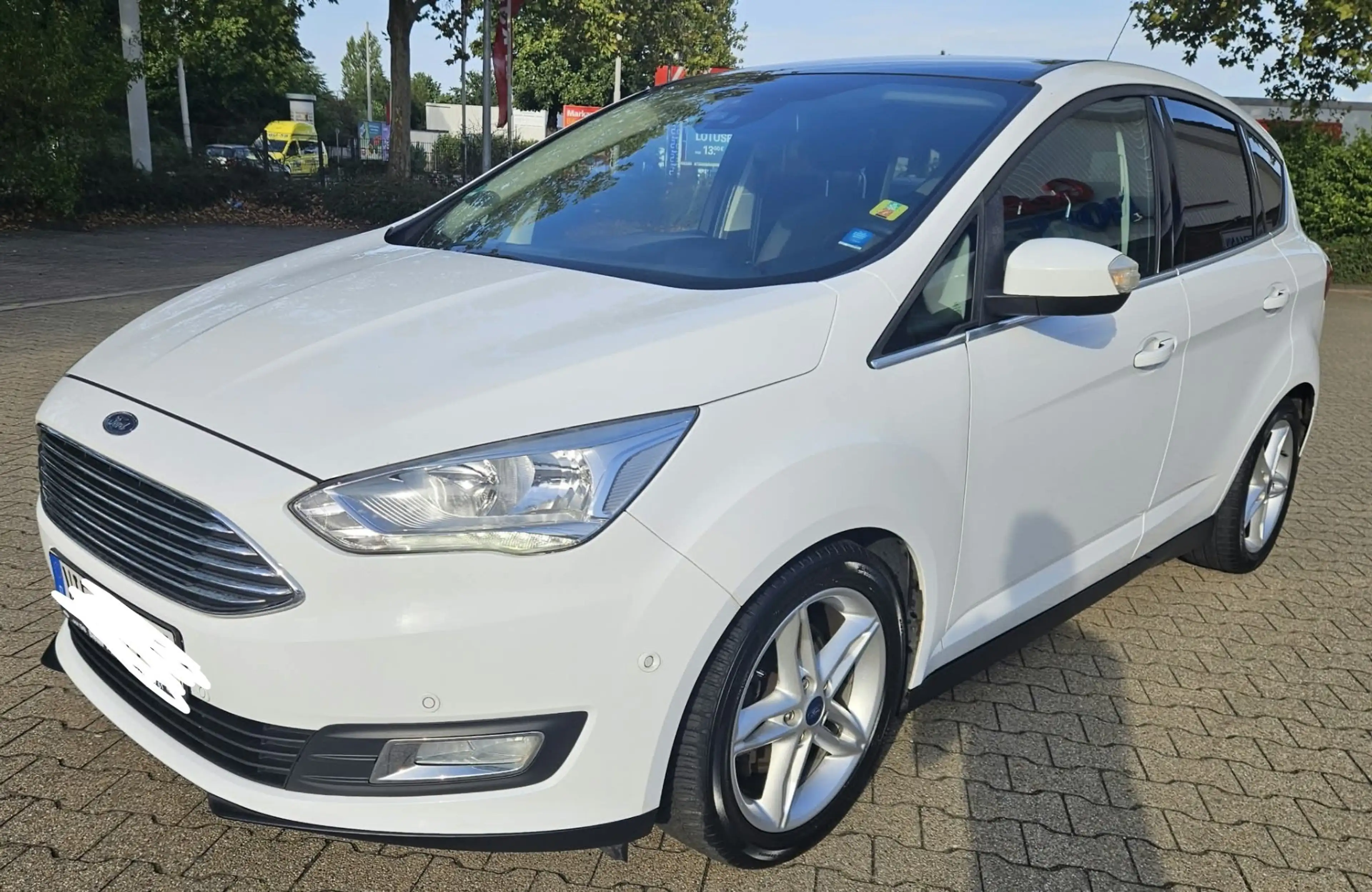 Ford C-Max Titanium — photo 3