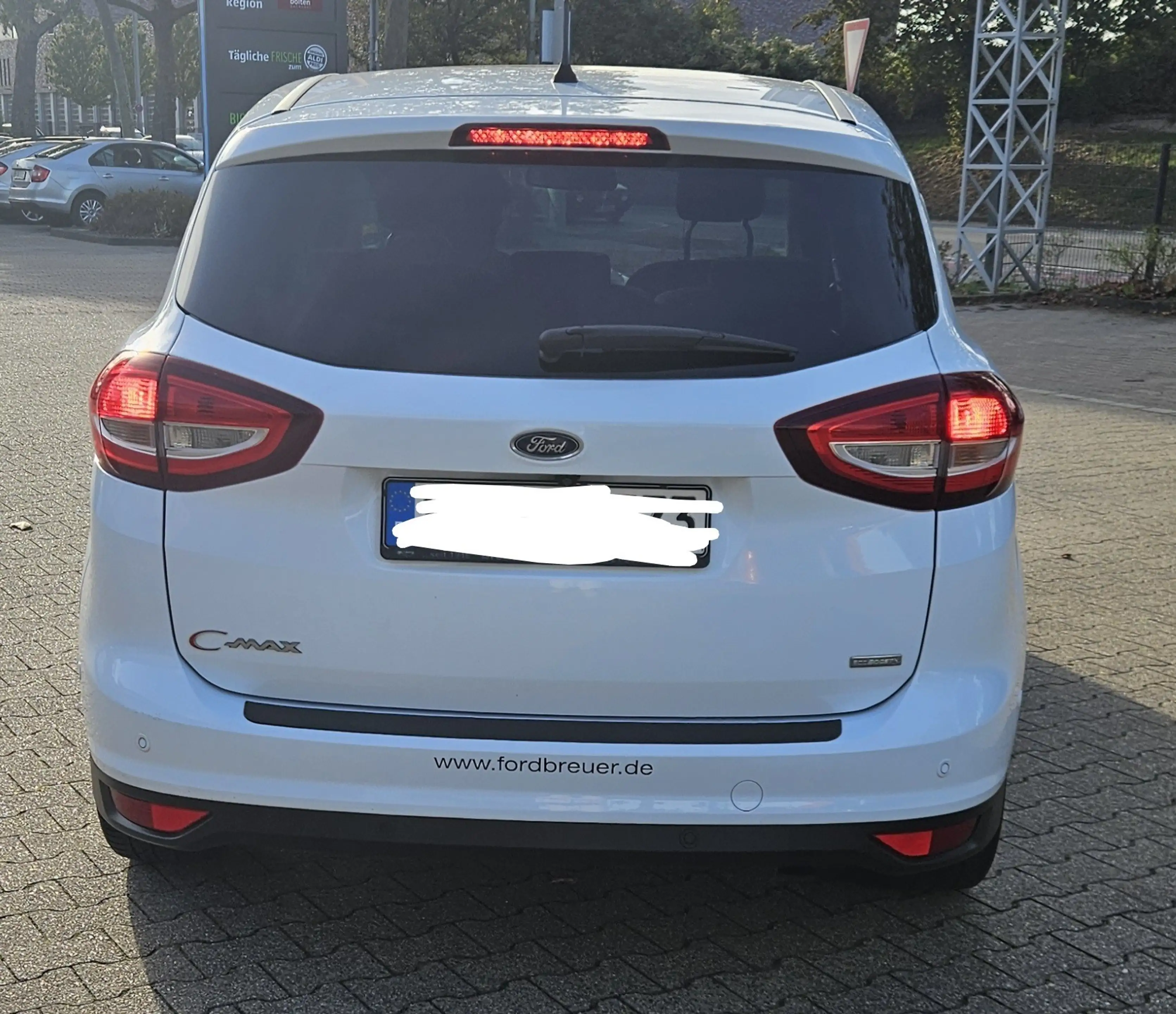 Ford C-Max Titanium — photo 4