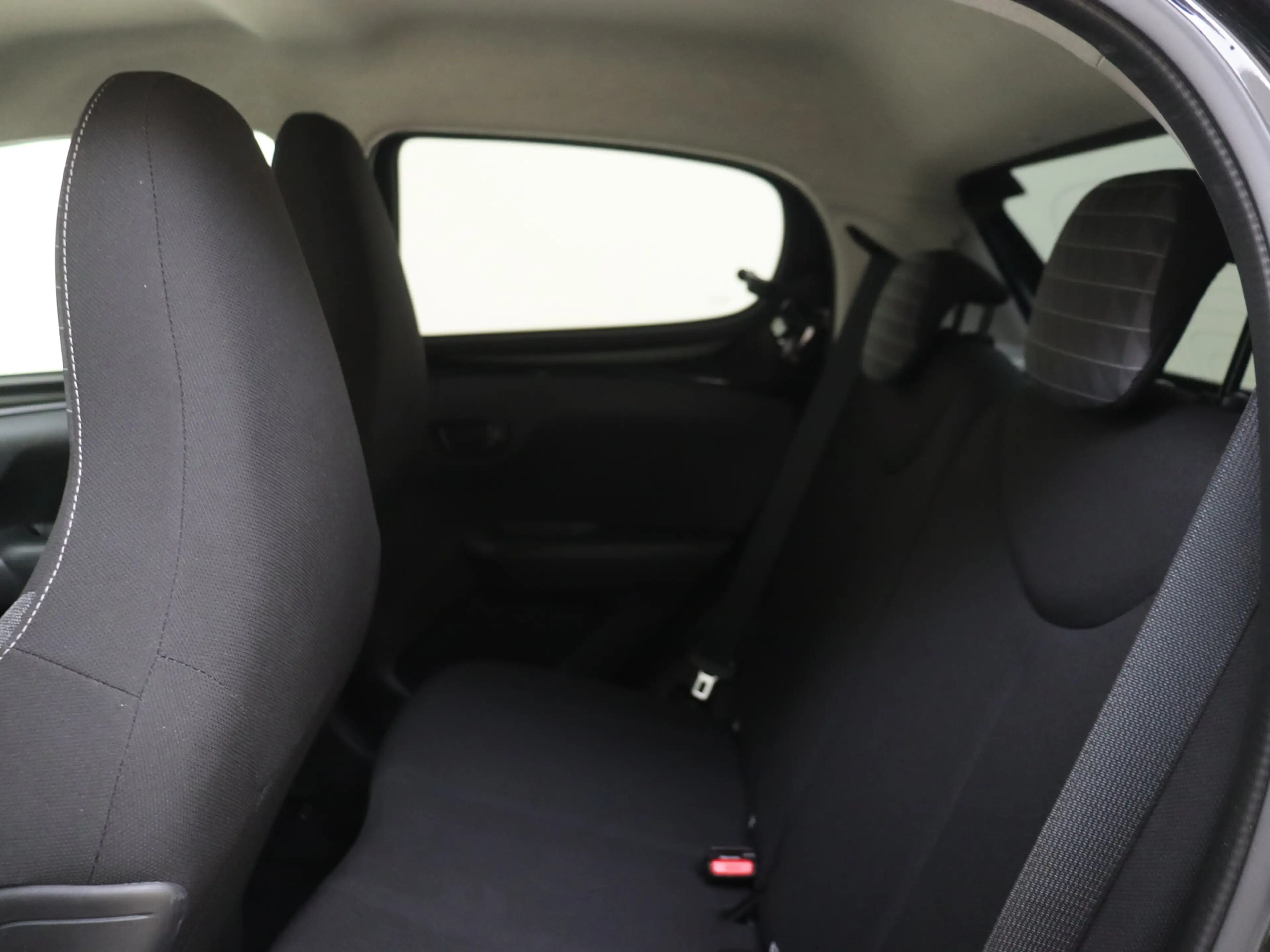 Peugeot 108 1.0 e-VTi Active — photo 12