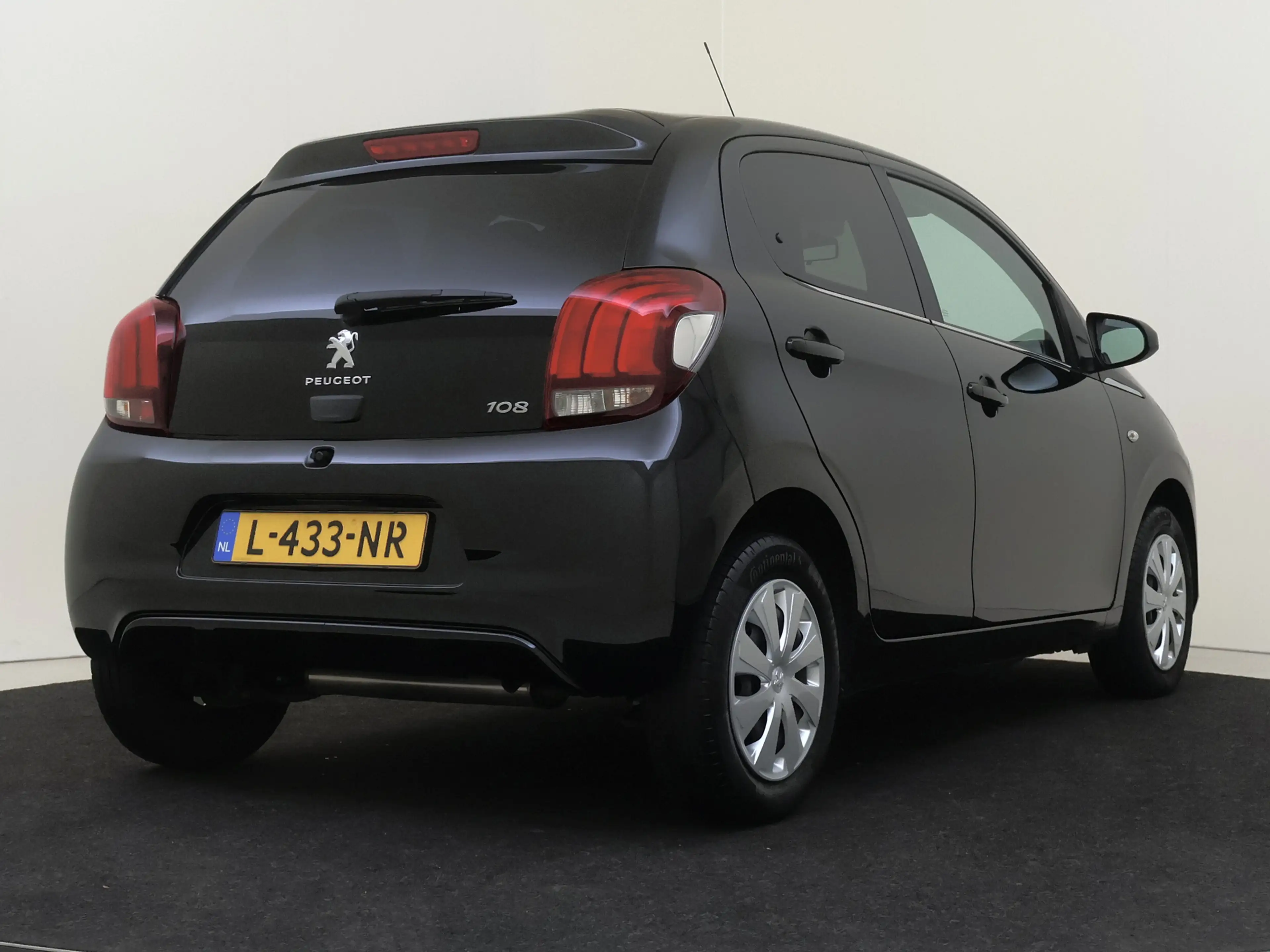 Peugeot 108 1.0 e-VTi Active — photo 11