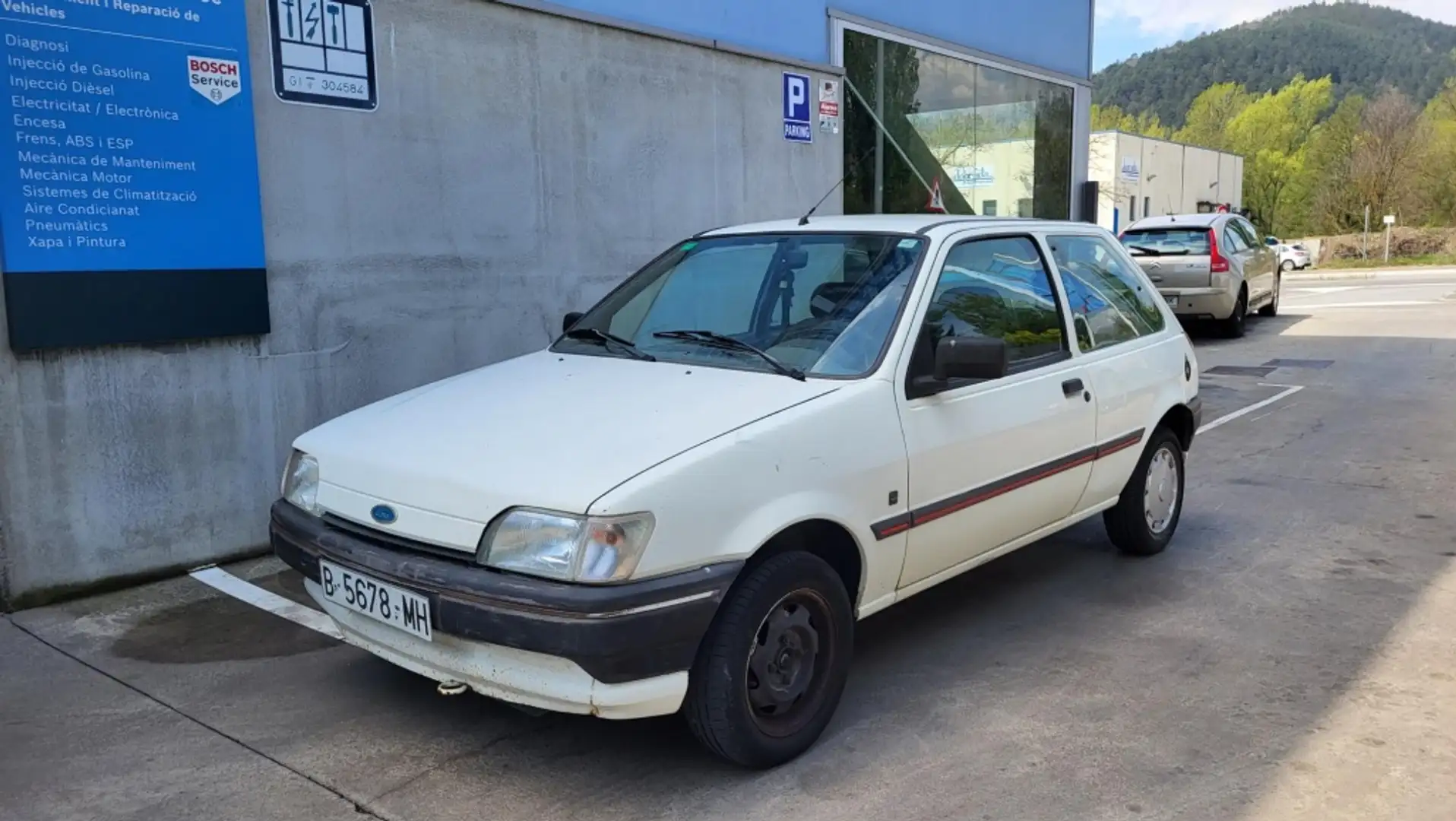Ford Fiesta 1.1 CLX / CL White - 1