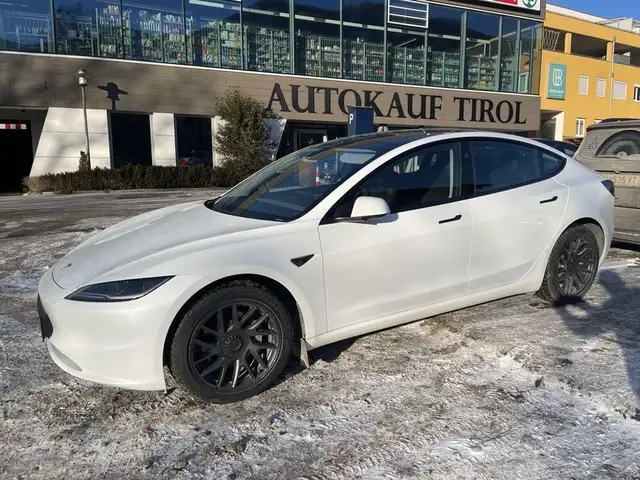 Tesla Model 3 Long Range Dual