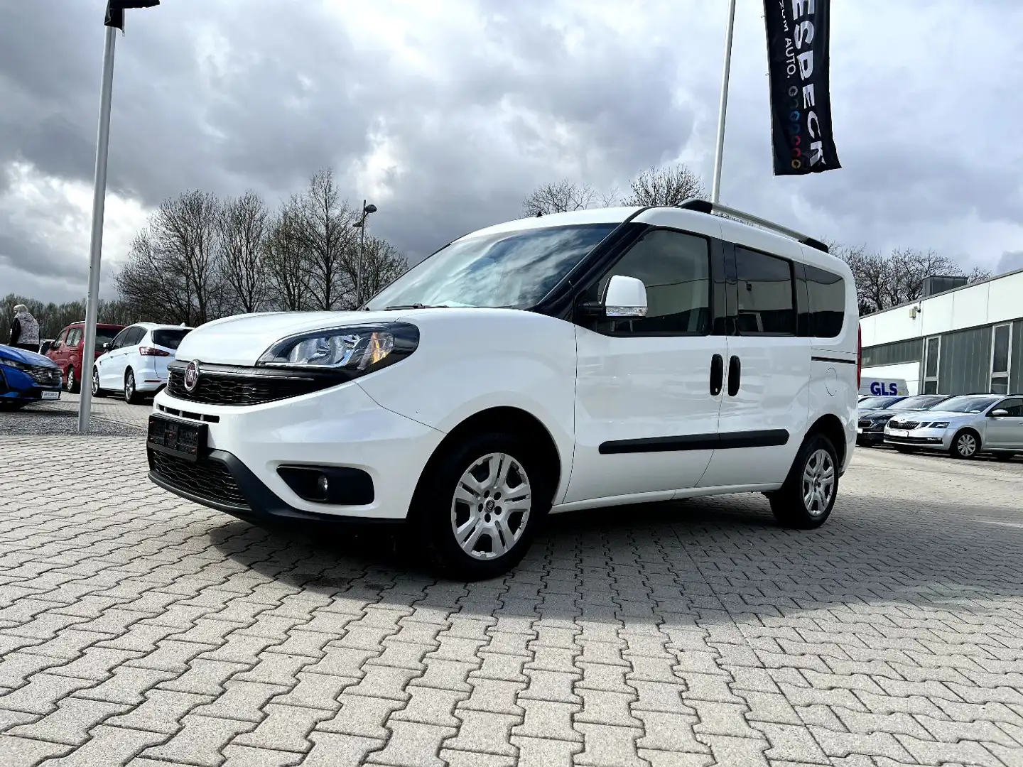Fiat Doblo Kombi SX 1.6 Multijet *Navi PDC NS Sitzh.* Blanco - 1