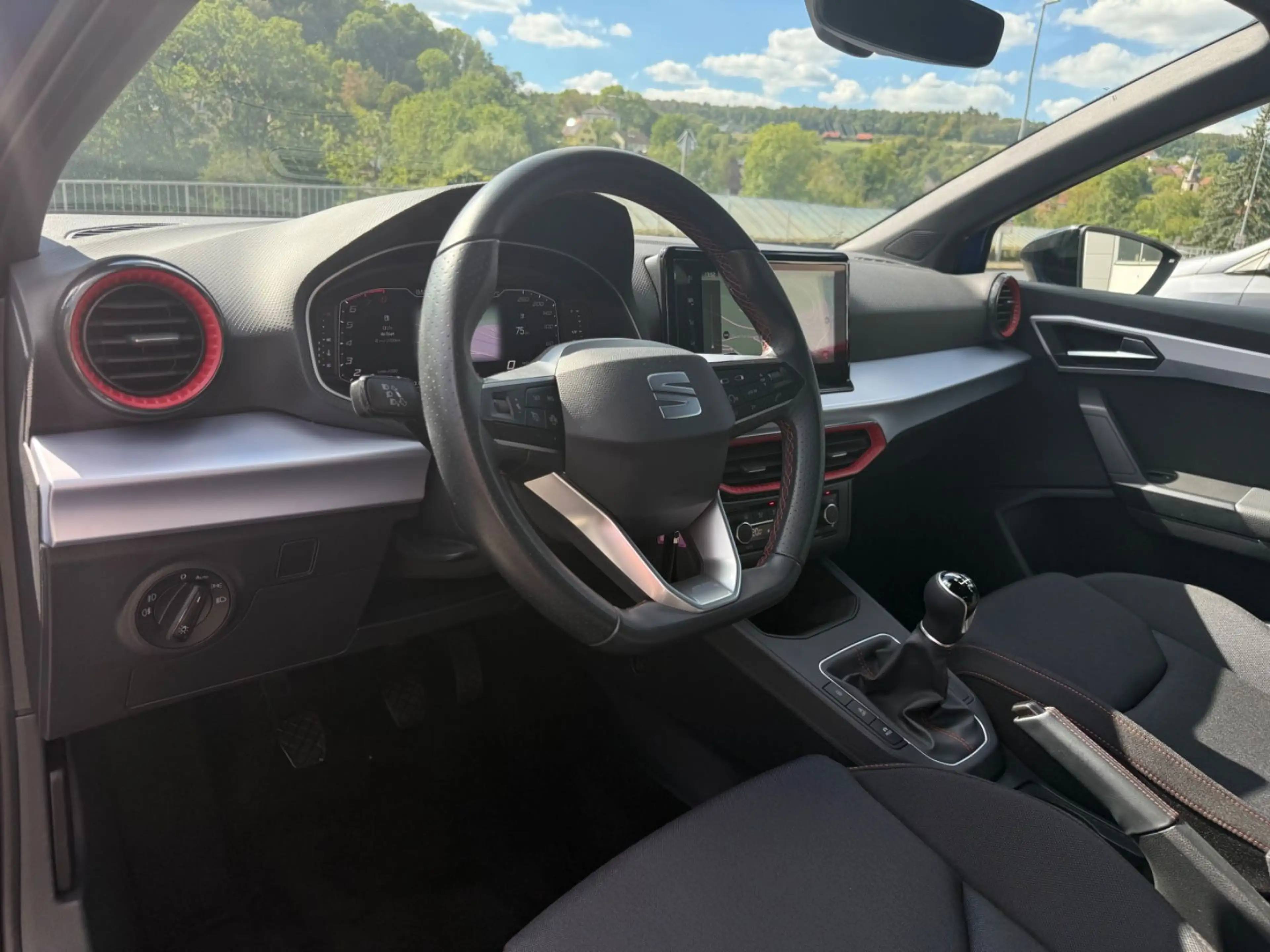 SEAT Ibiza FR 1.0 TSI LED RFK Navi Sportfahrwerk 18" — photo 7