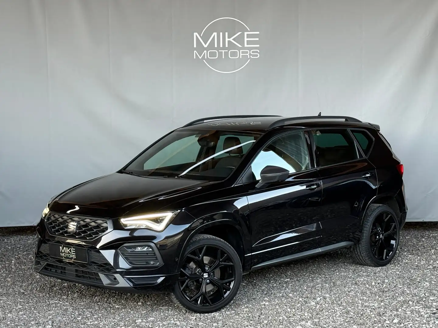 SEAT Ateca FR 1,5 ACT TSI DSG Zwart - 1