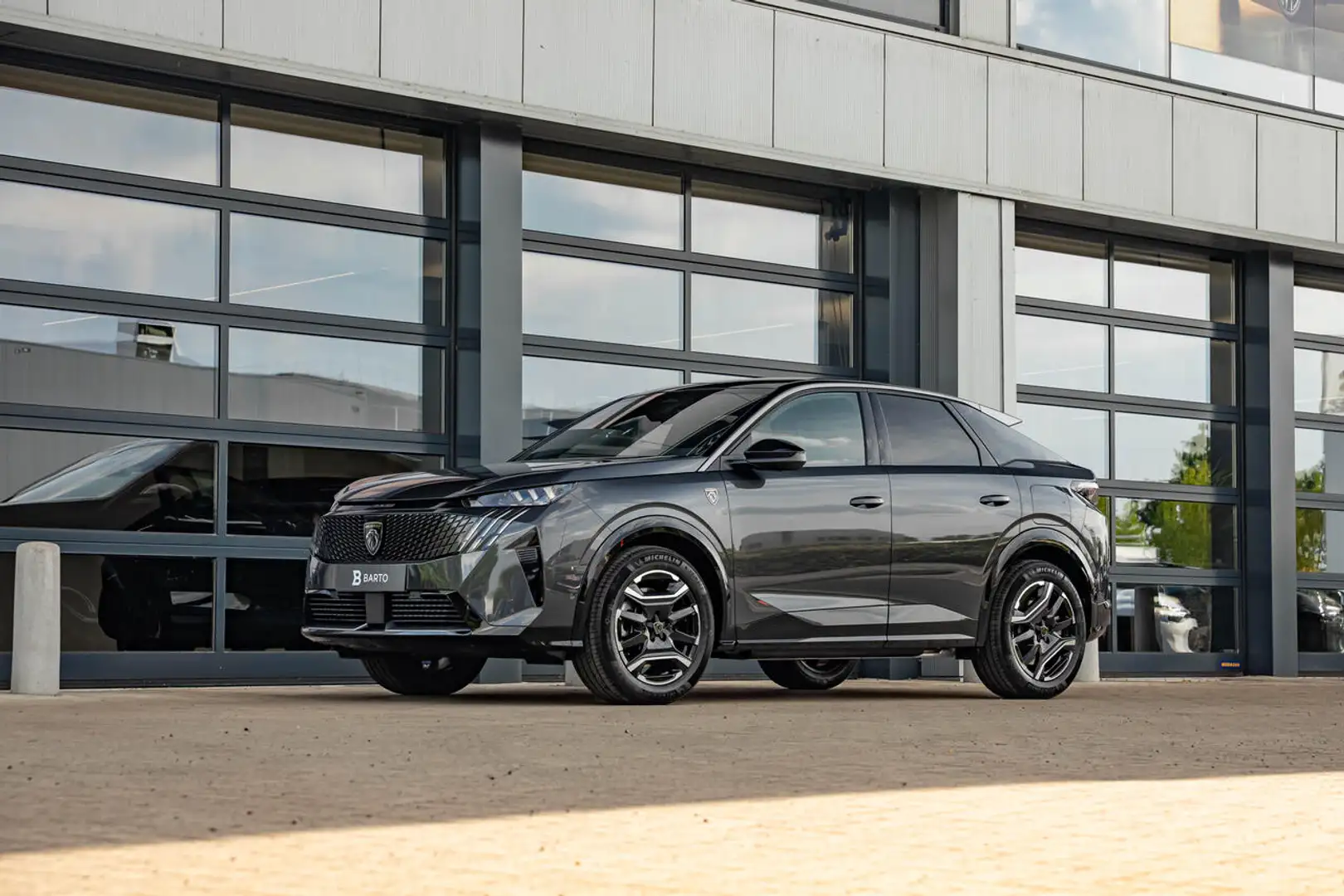 Peugeot 3008 GT | 360° Camera | Warmtepomp I Zetelverw I Ele... Grijs - 2