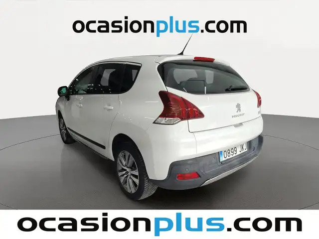 Peugeot 3008 view 3