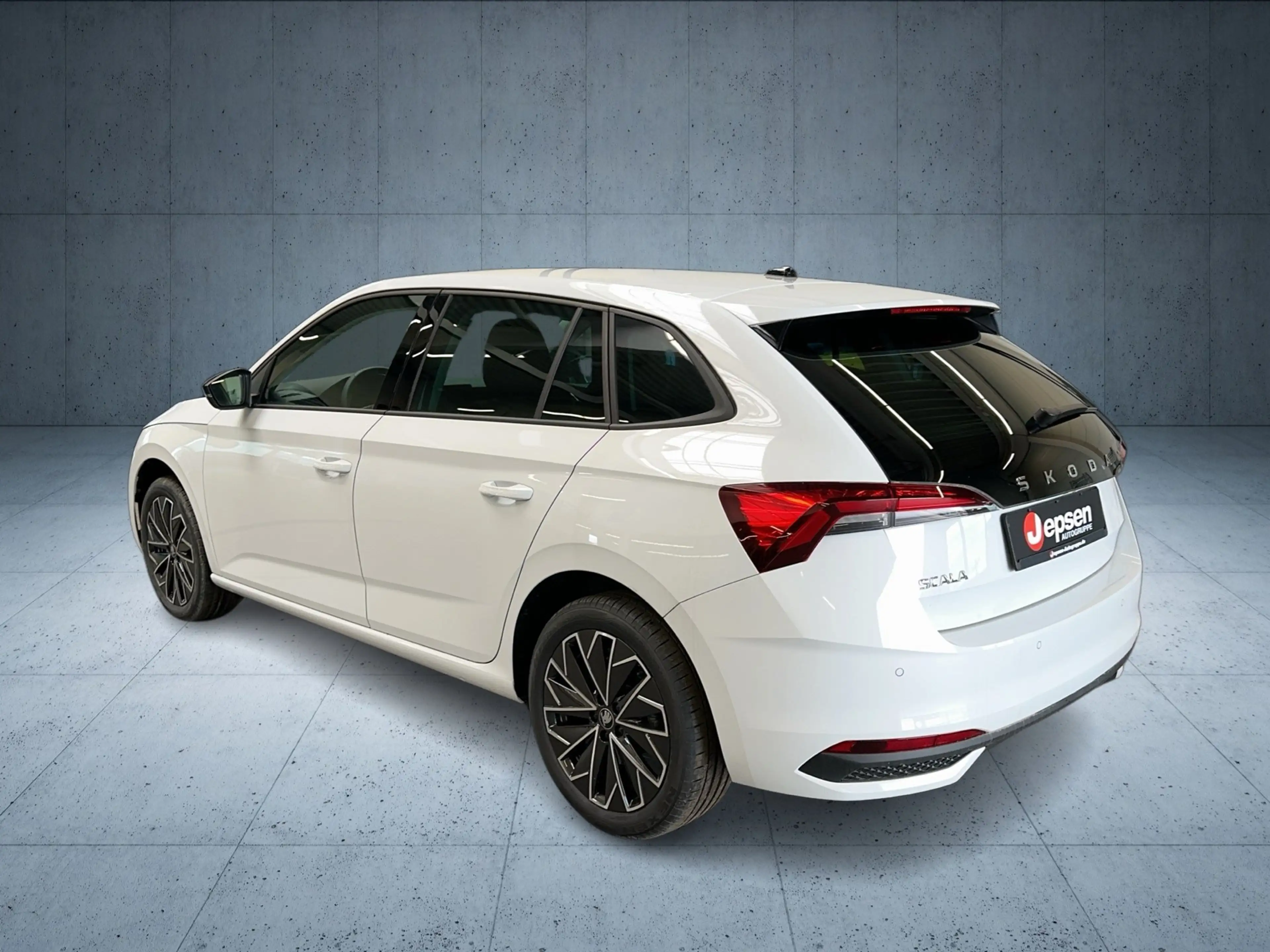 Skoda Scala Balance 1,5l TSI DSG AHK/BLACK/NAVI/ACC — photo 3