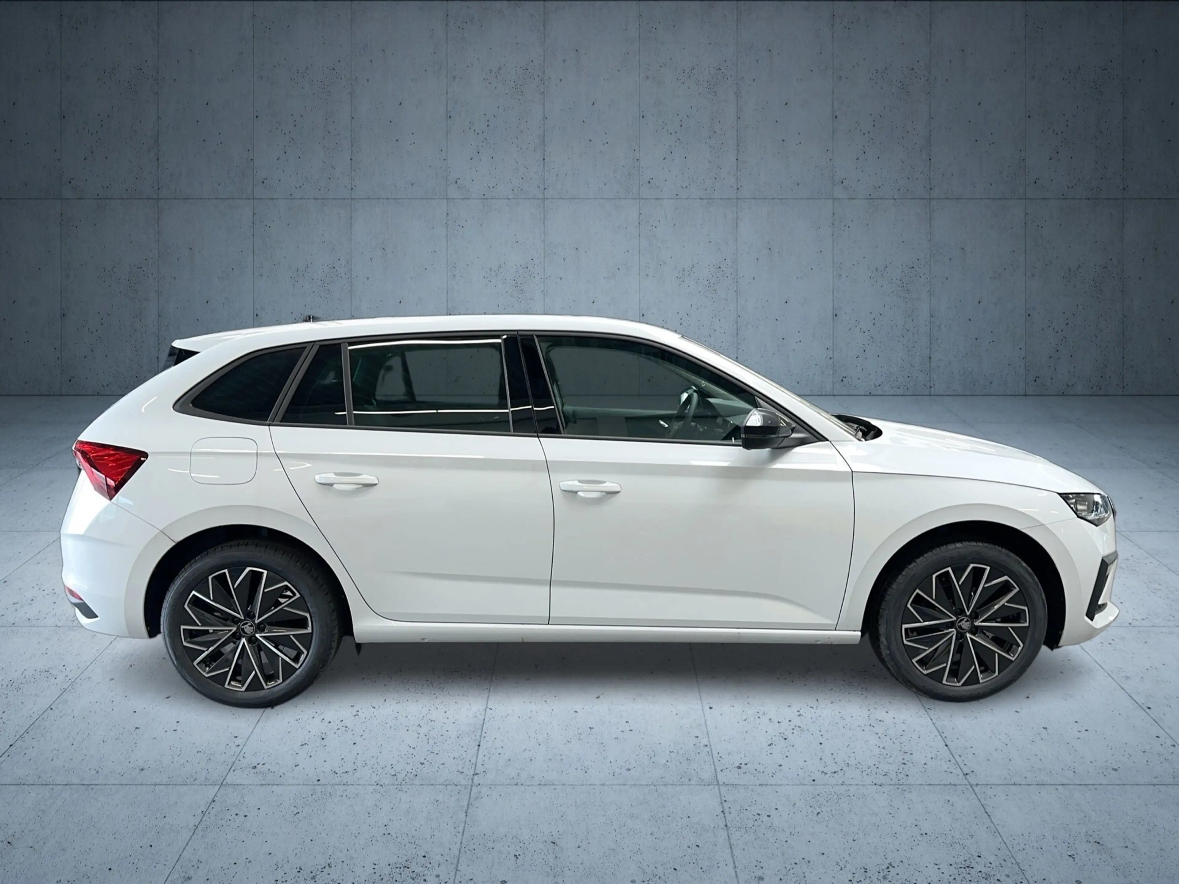 Skoda Scala Balance 1,5l TSI DSG AHK/BLACK/NAVI/ACC — photo 6