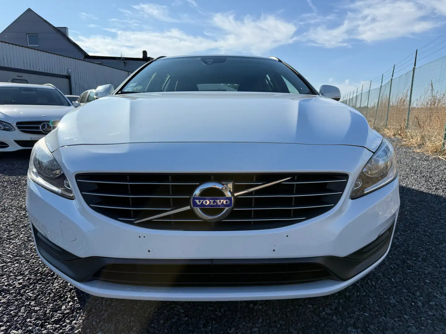 Volvo V60 V60 1.6 D2 Momentum ((Pret à immatriculer)) Wit - 1
