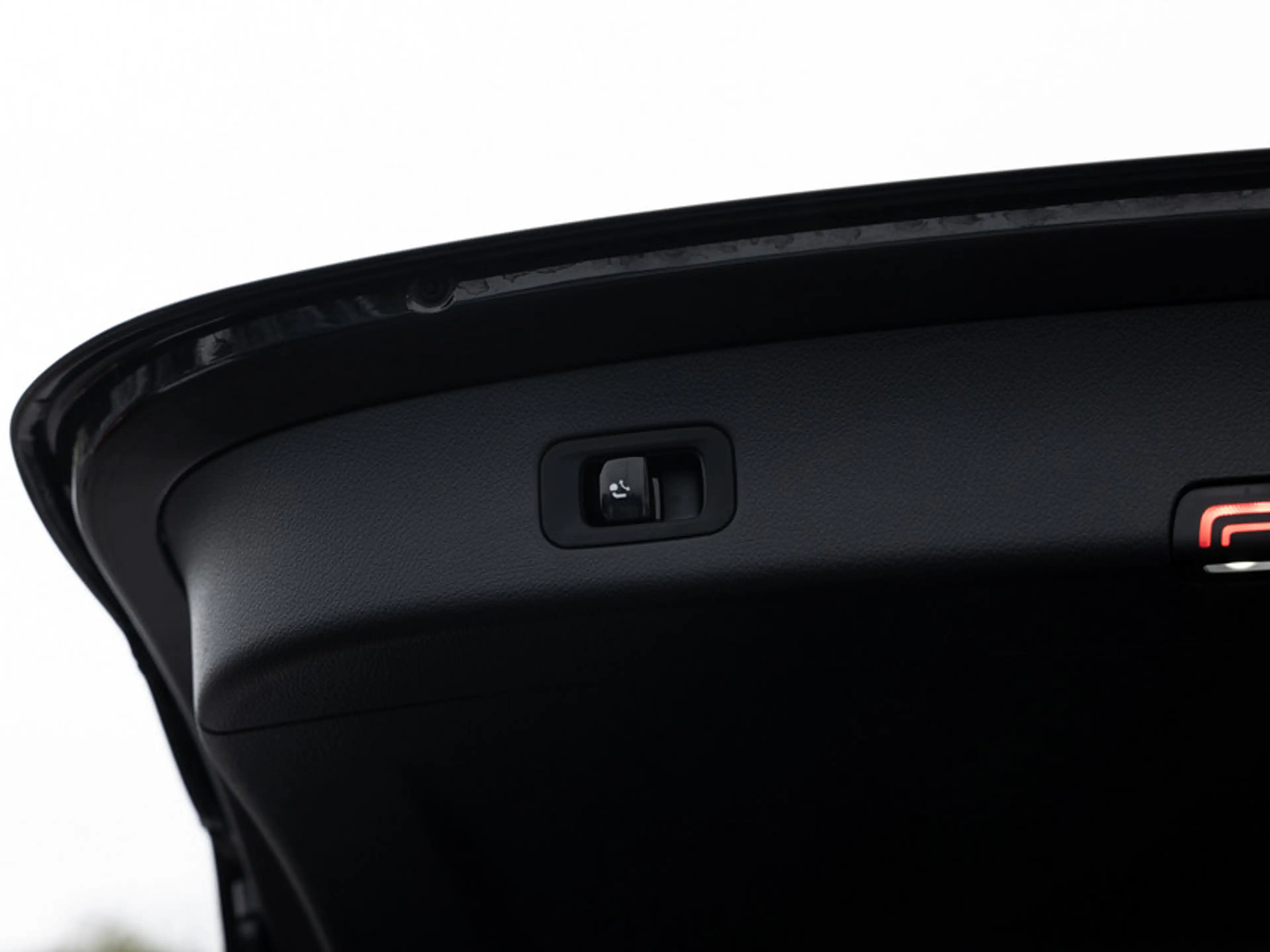 Mercedes-Benz GLC 400 e 4M AMG-Sport/Technik/Pano/Burm/AHK/20" — photo 9