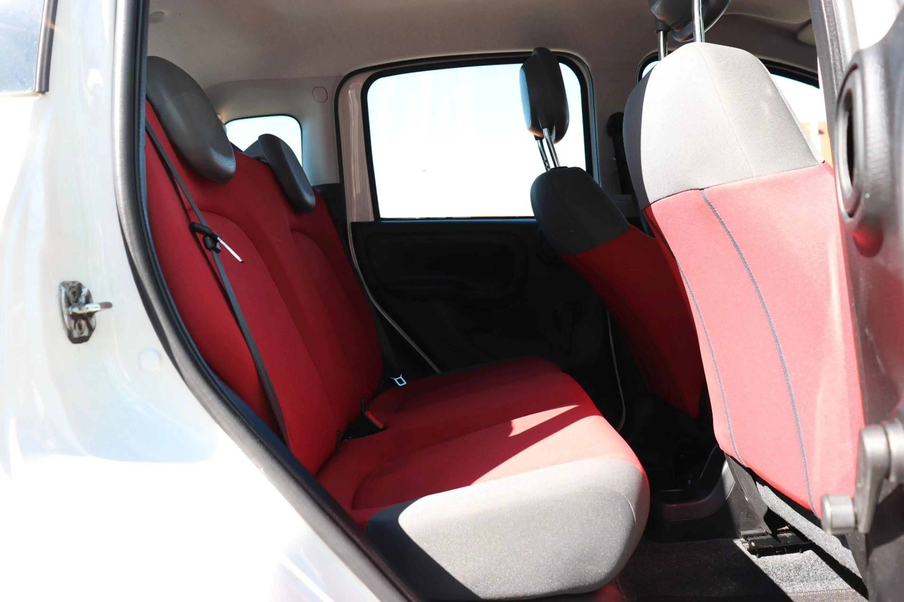 Fiat Panda Pop, Klimaanlage, Audiosystem — photo 13