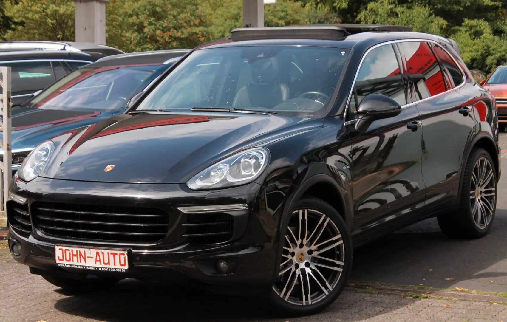 Porsche Cayenne S Diesel Facelift *Panorama*Bose*Luft* Schwarz - 1