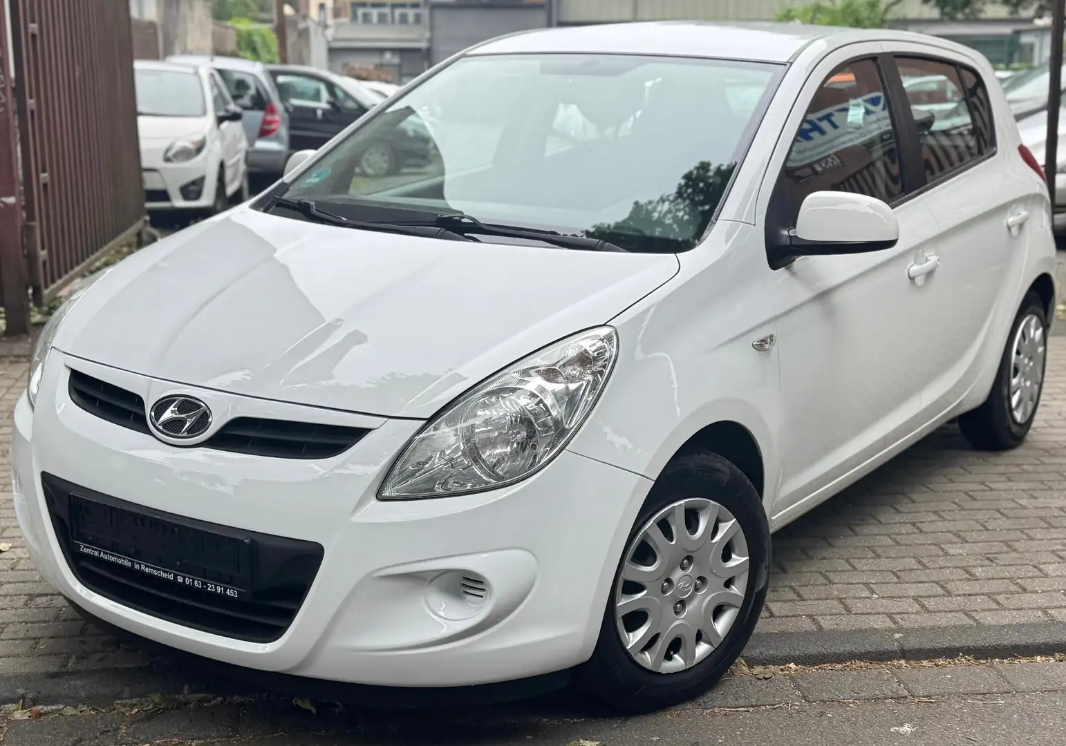 Hyundai i20 Classic 2HD Klima Elek.Fenster Tüv Neu Garantie Beyaz - 2