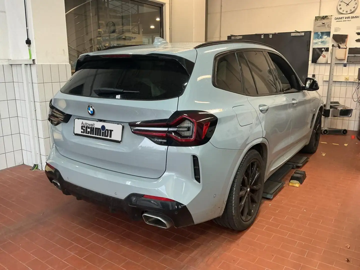 BMW X3 xDrive30d M Sportpaket + 2Jahre-BPS.-GARANTIE Grijs - 2