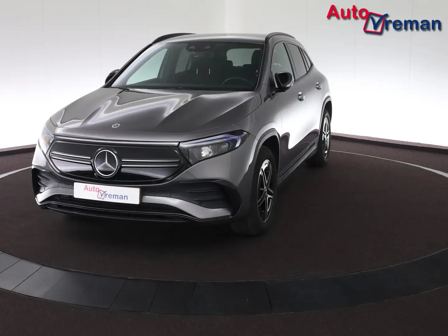 Mercedes-Benz EQA 250 Business Solution AMG 67 kWh Grijs - 1