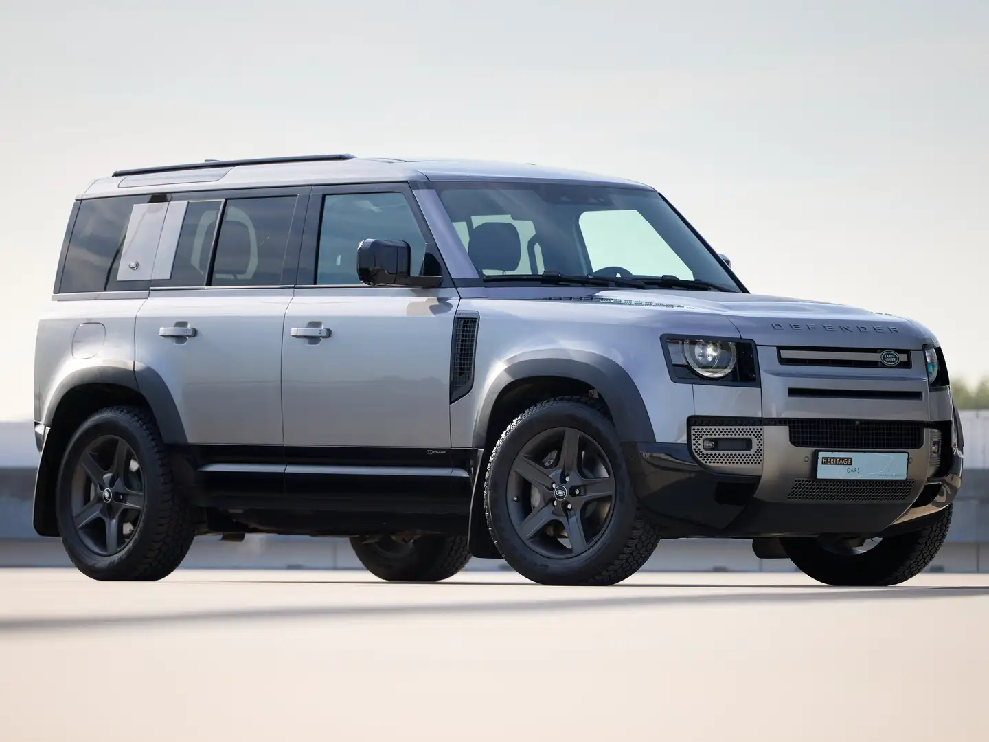 Land Rover Defender D300 X-Dynamic SE Off Road - Grijs Kenteken Gris - 1