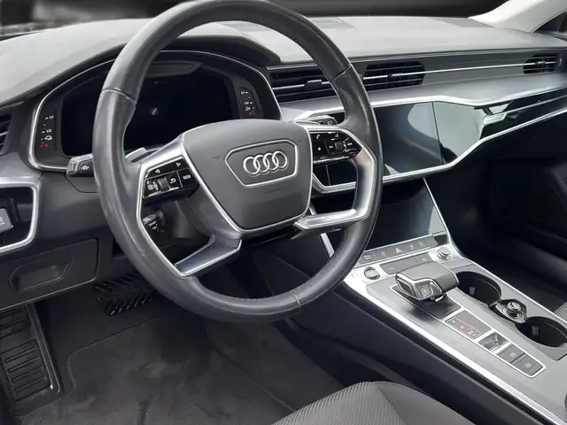 Audi A6 view 14