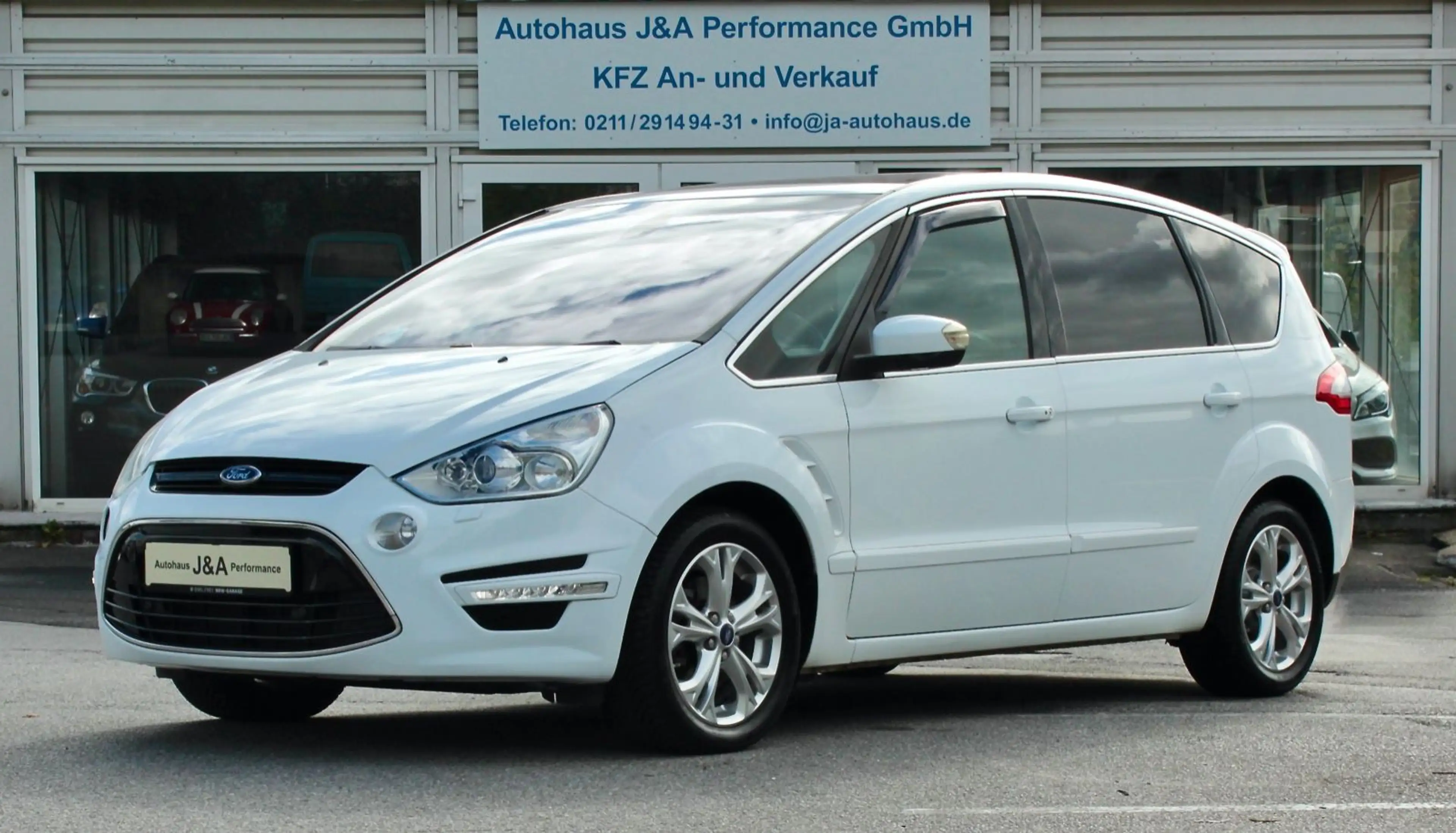 Ford S-Max S-MAX Titanium/LEDER/KAMERA/AHK — photo 2