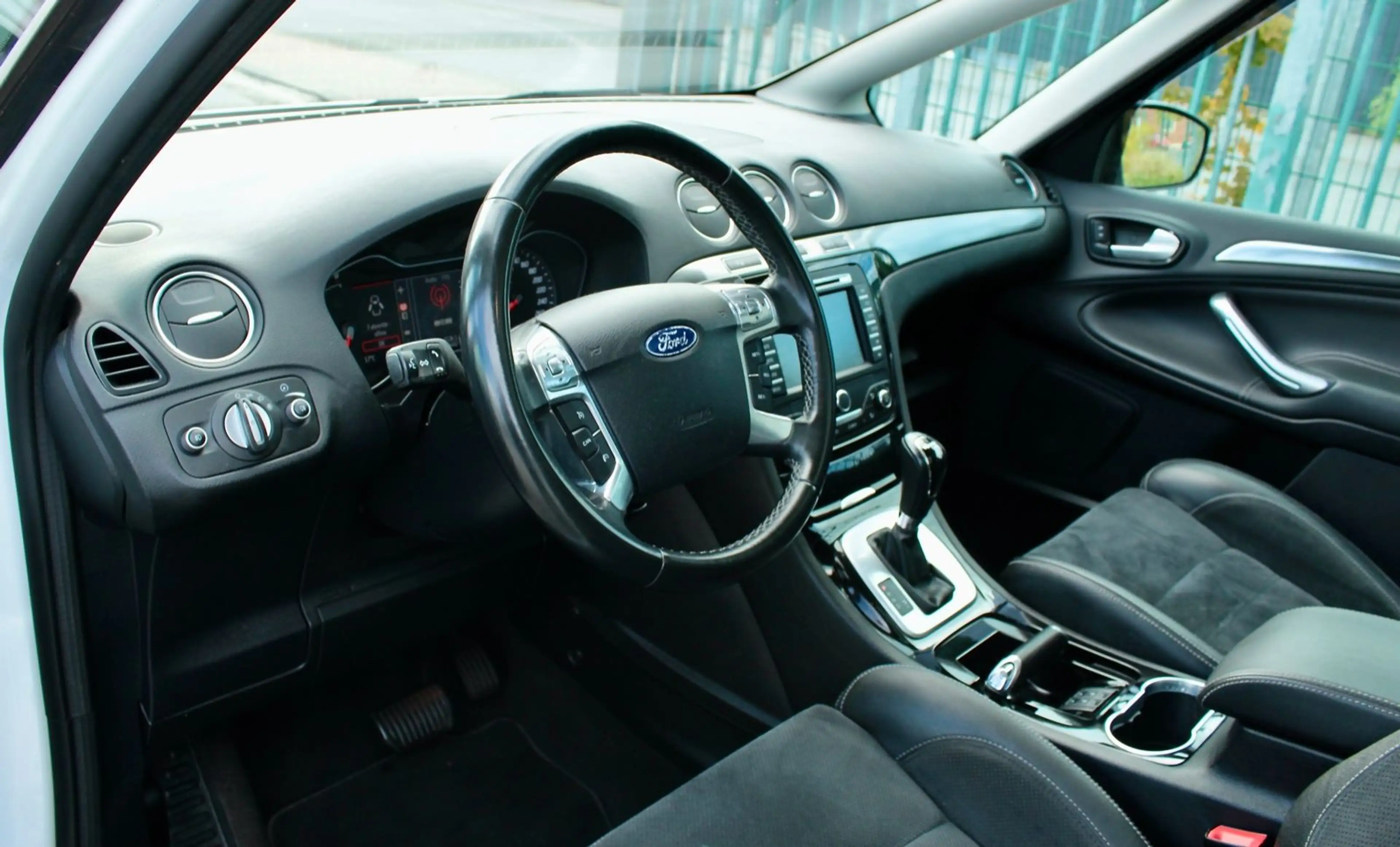 Ford S-Max S-MAX Titanium/LEDER/KAMERA/AHK — photo 8