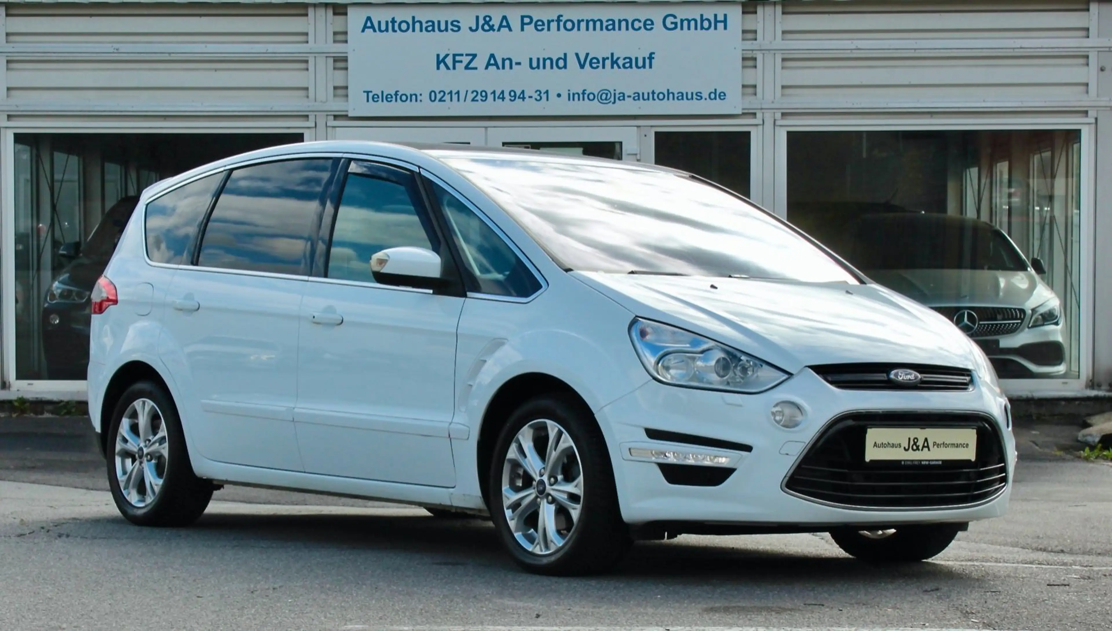 Ford S-Max S-MAX Titanium/LEDER/KAMERA/AHK — photo 4