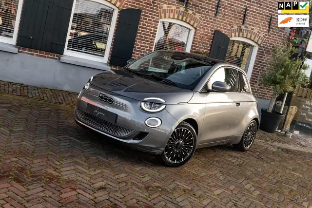 Fiat 500 Icon 42 kWh LED PANO NAVI Apple CarPlay