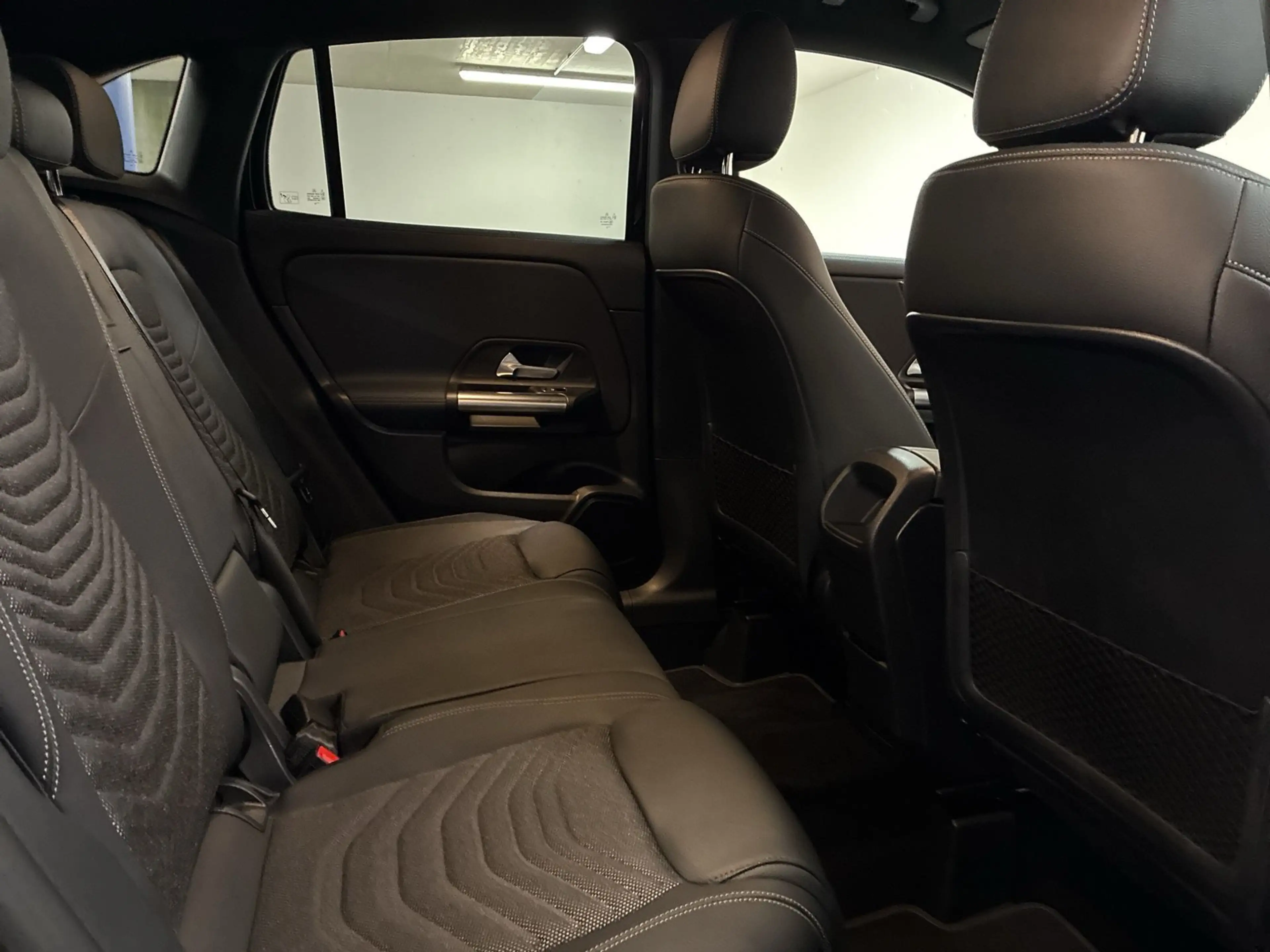 Mercedes-Benz GLA 180 Österreich-Edition *Progressive Advanced, LED-HPS, — photo 12