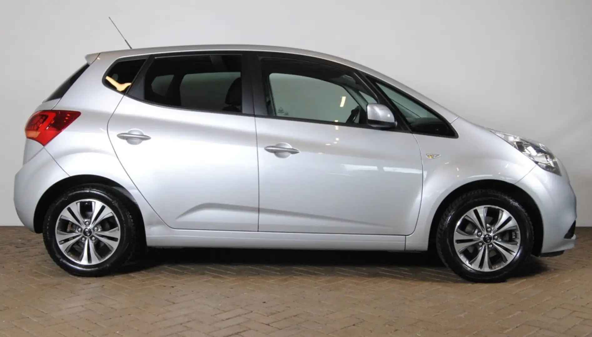Kia Venga 1.6 CVVT Dyn.Pl.Line | Trekhaak | Automaat| Gris - 2