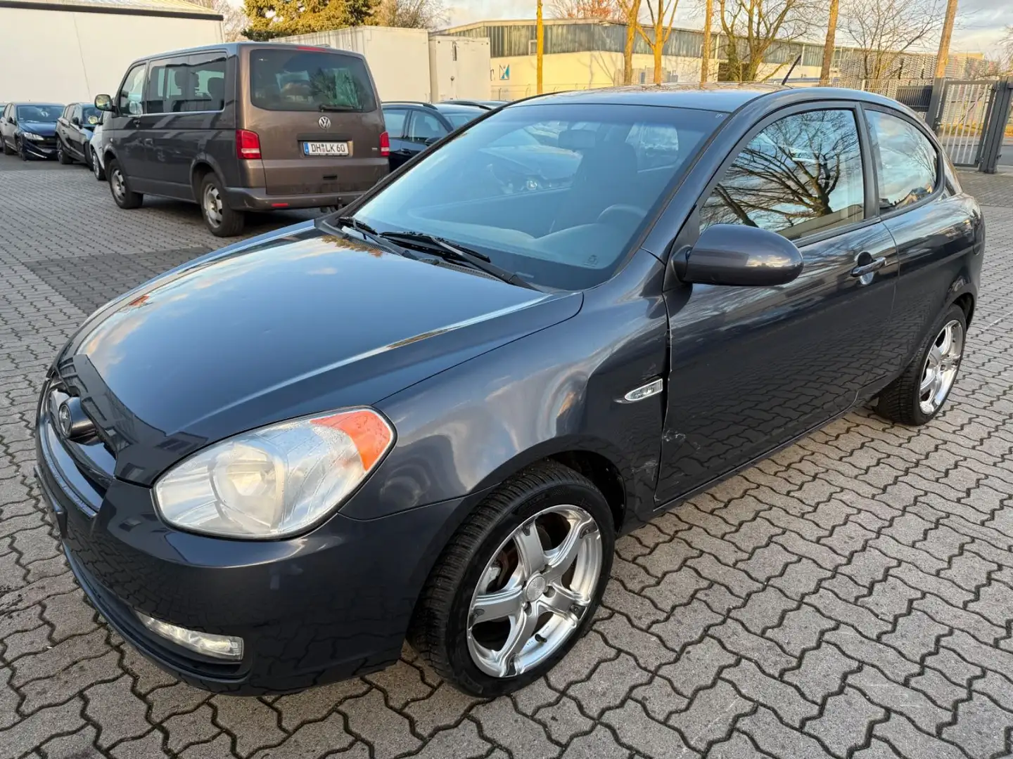 Hyundai ACCENT GL, 86.000 Km !!! Gris - 2