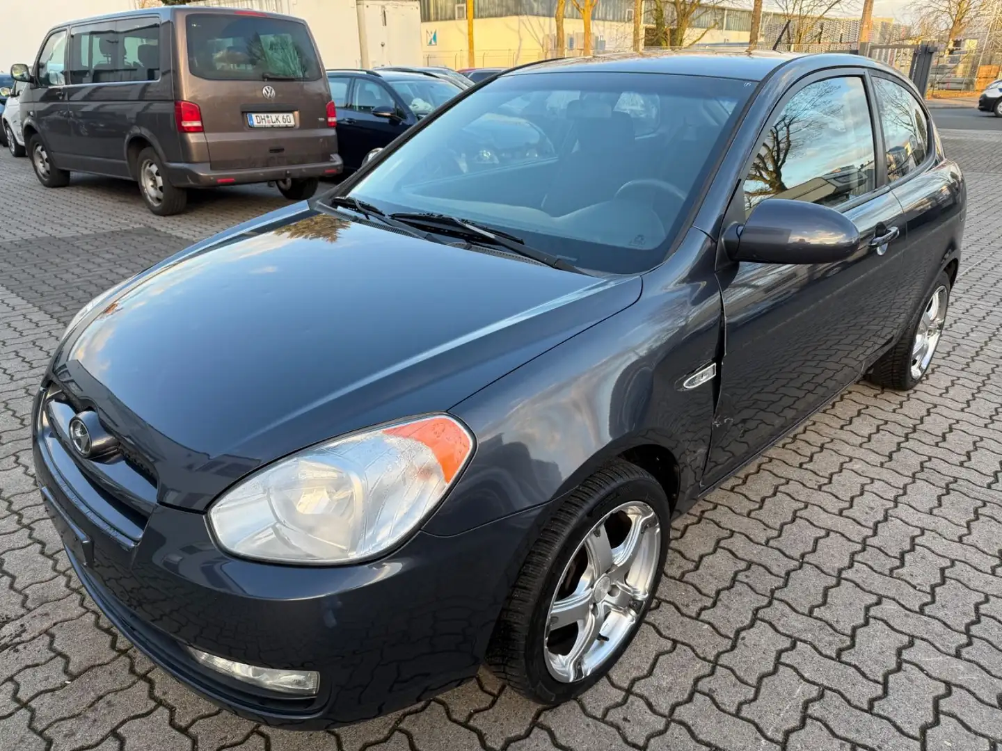 Hyundai ACCENT GL, 86.000 Km !!! Gris - 1