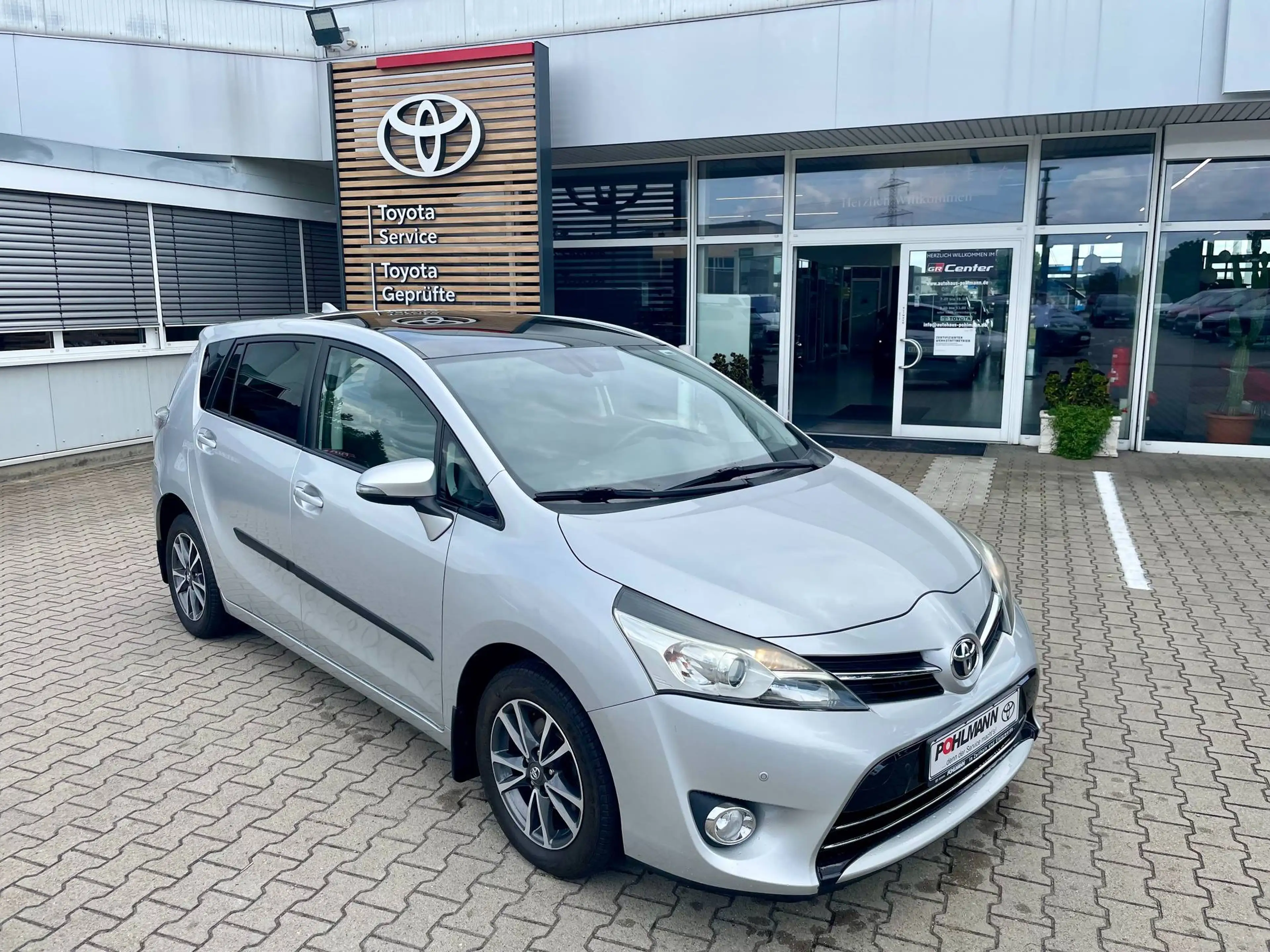 Toyota Verso 1.8 Life AT*KAMERA*SH*PDC — photo 2