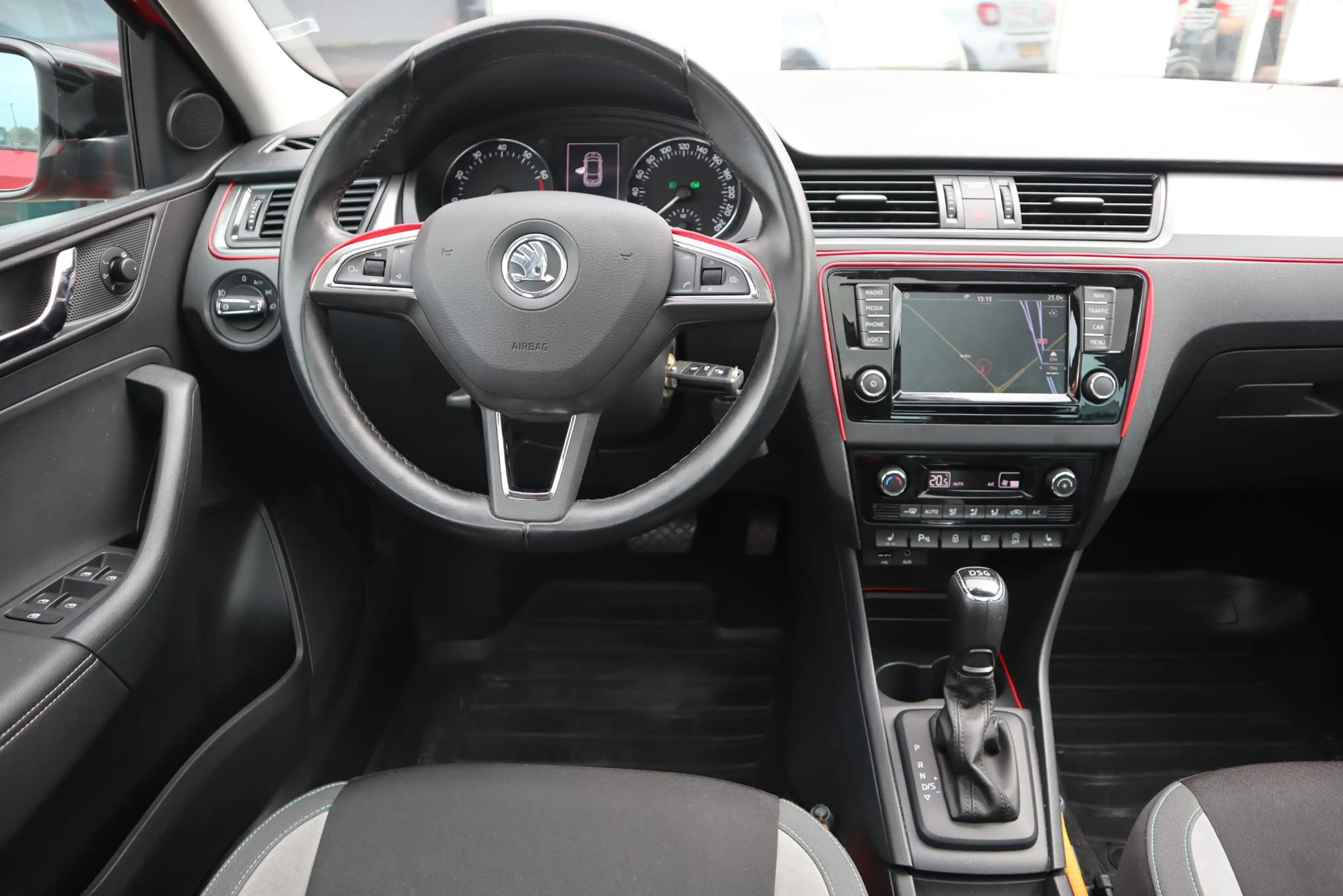 Skoda Rapid/Spaceback SPEEDBACK 1.2 TSI GREENTECH JOY PANORAMADAK|TREKHA — photo 7